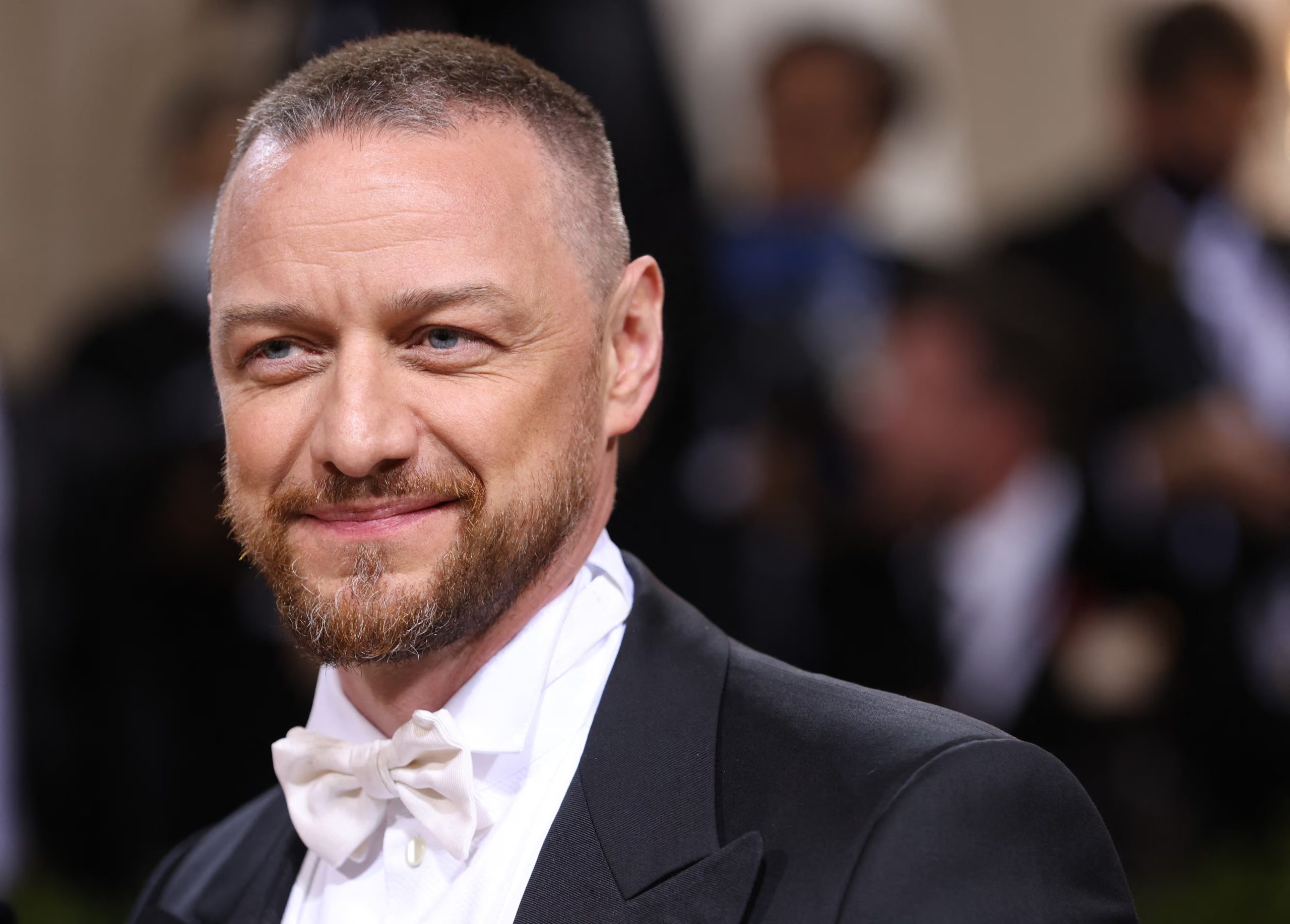 Dirigir y actuar simultáneamente en California Schemin’ resultó una experiencia desafiante y extenuante para McAvoy (REUTERS)