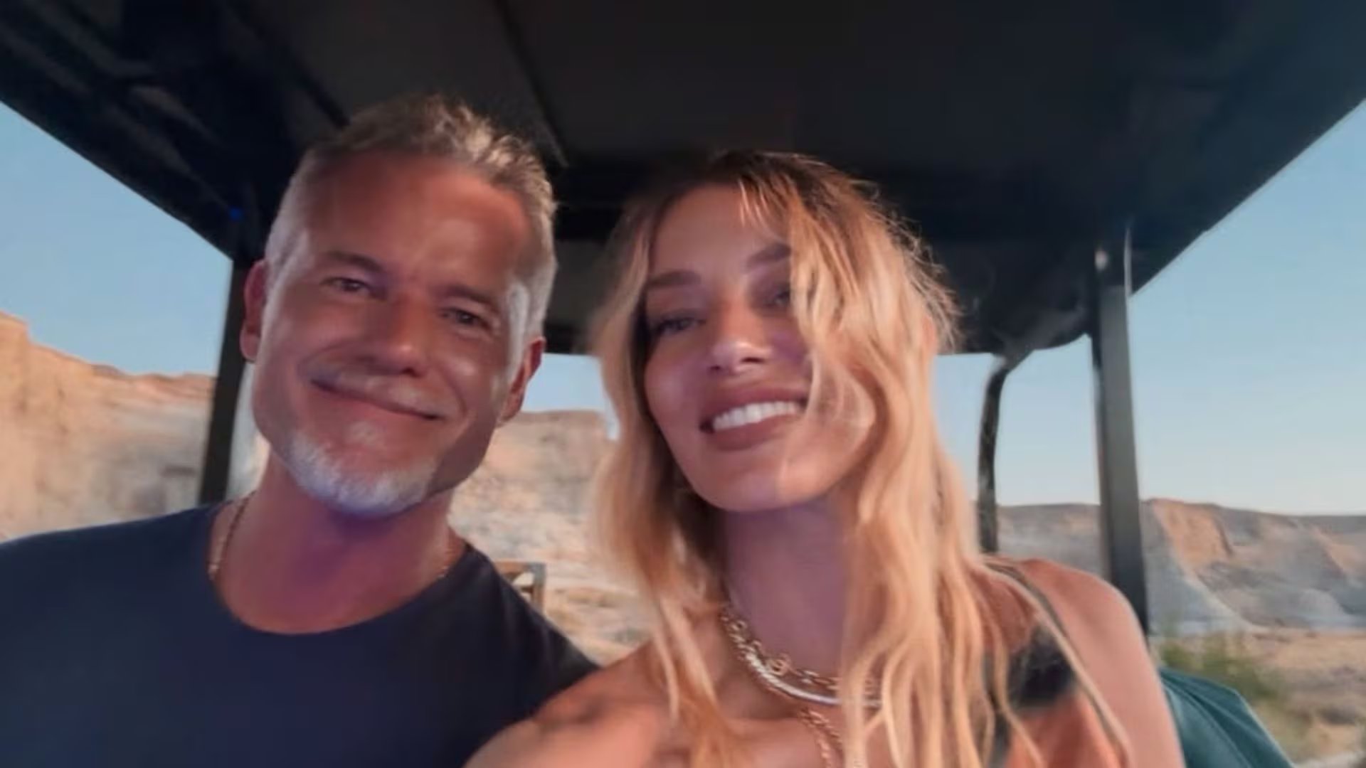 Eric Dane tenía una relación discreta con Janell Shirtcliff, con quien participó de una alfombra roja en 2025 (Captura: Instagram)