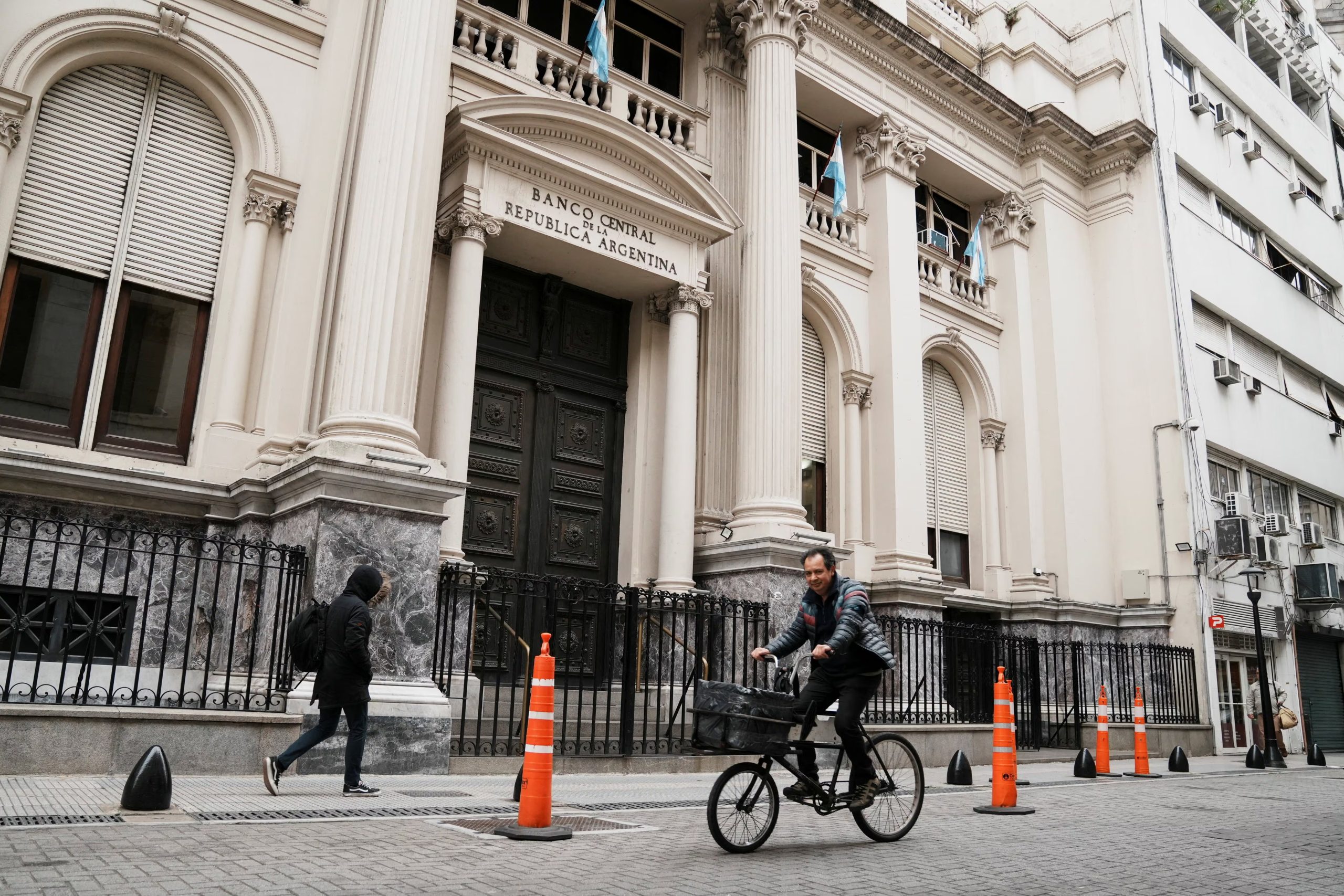 La defensa argentina sostuvo que el oro del BCRA goza de inmunidad y no puede ser ejecutado en ningún país (Reuters)