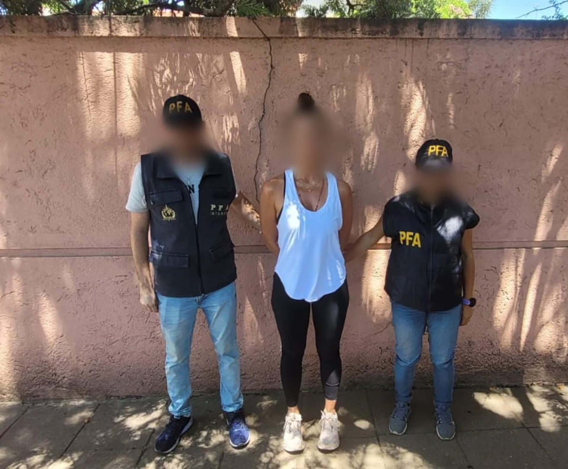 La ex modelo paraguaya Julieta Nardi fue detenida junto a Dirisio