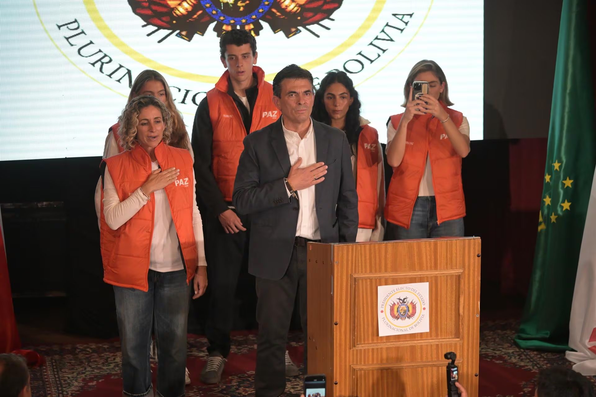 El presidente Rodrigo Paz eliminó el subsidio a los combustibles en Bolivia para estabilizar la moneda y ganar confianza internacional (EUROPA PRESS/ARCHIVO)