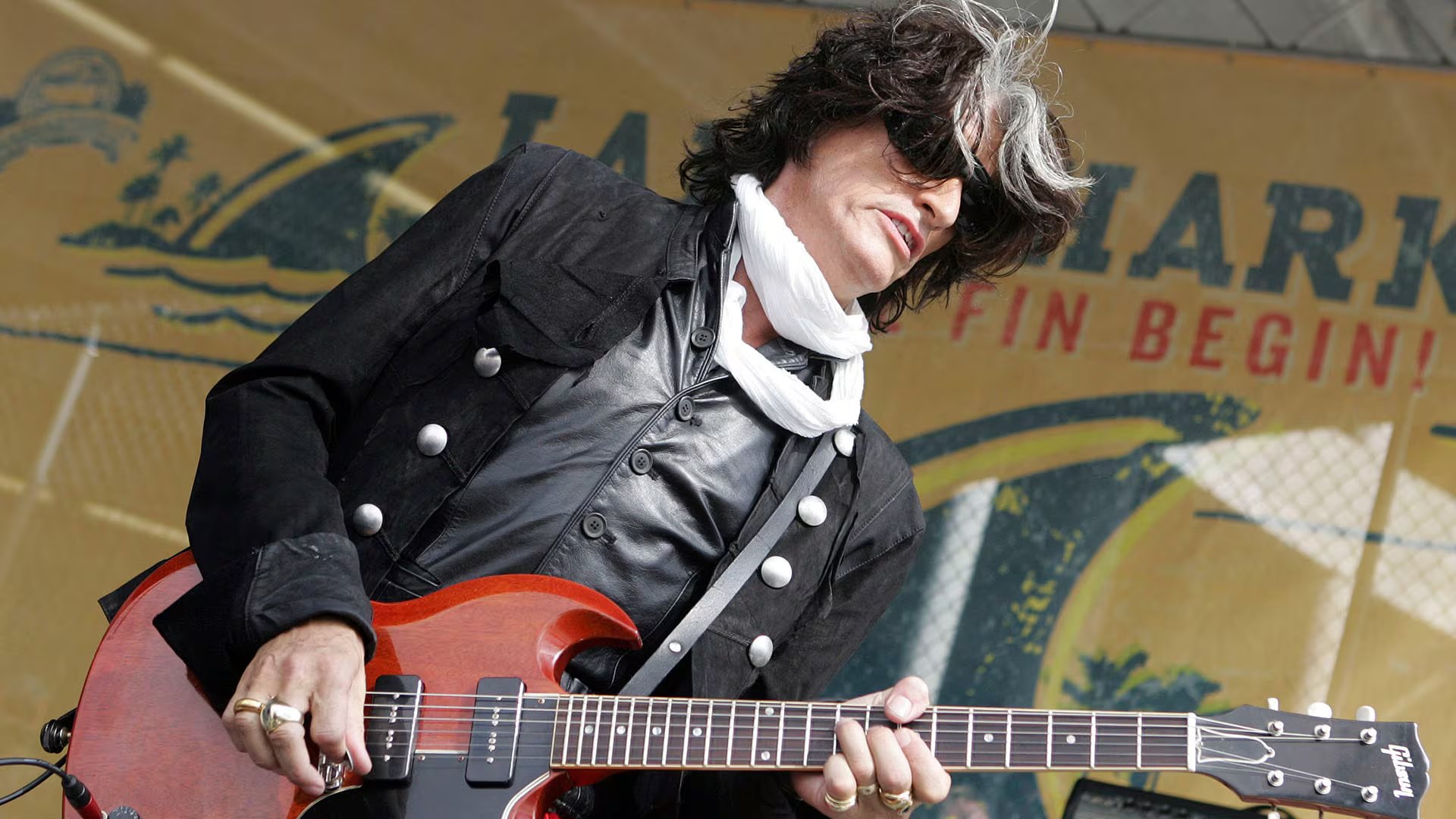 Joe Perry vendió su icónica guitarra Gibson Les Paul 1959 en 1979 debido a problemas económicos tras dejar Aerosmith
(The Grosby Group)