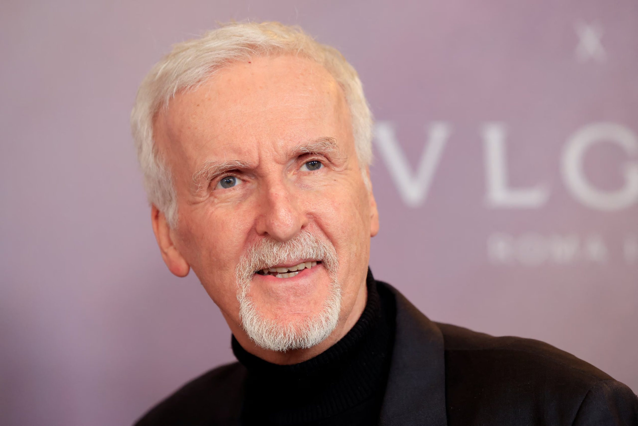 James Cameron aseveró que el trato entre Netflix y Warner Bross afectará a la industria cinematográfica. (REUTERS/Caroline Brehman)