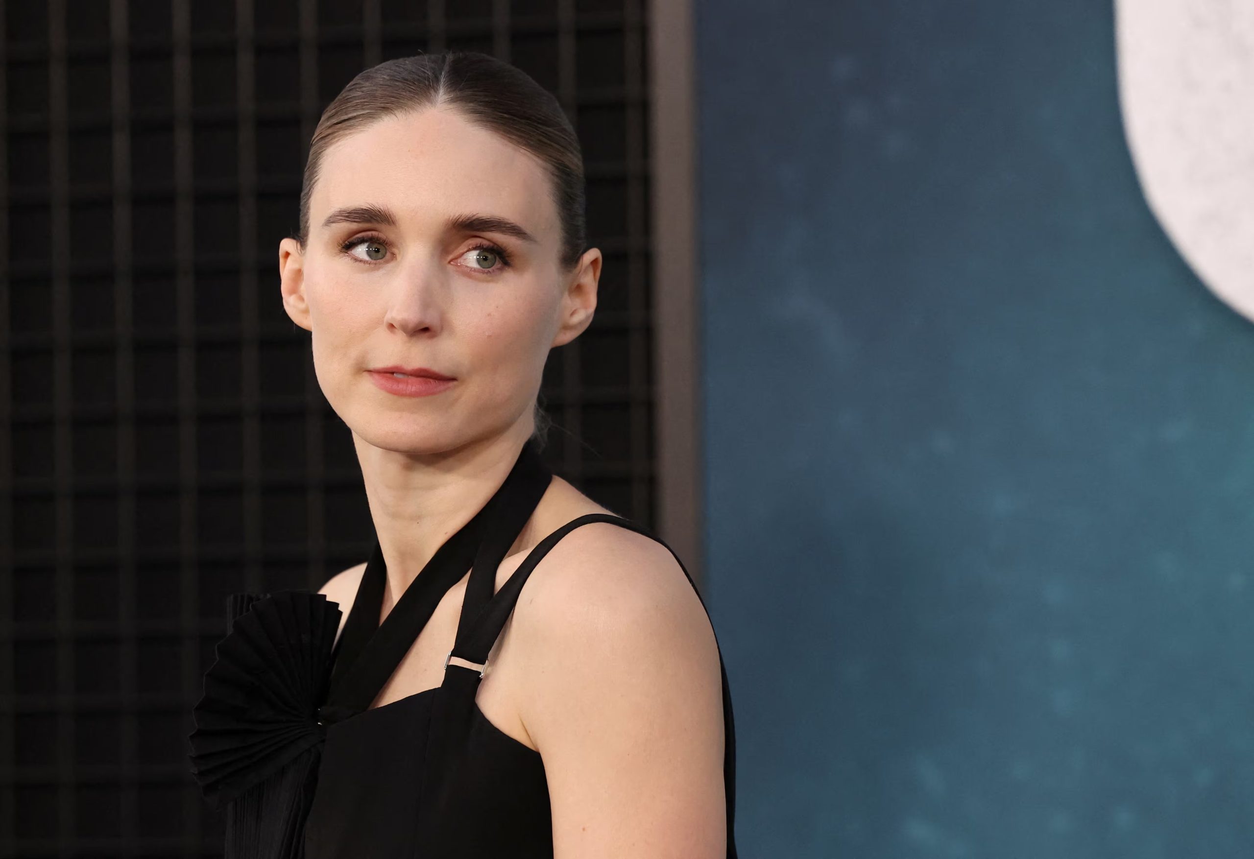 Rooney Mara y Luca Guadagnino estuvieron vinculados a otro biopic sobre Audrey Hepburn, cuyo futuro sigue incierto en Hollywood (REUTERS/Mario Anzuoni)
