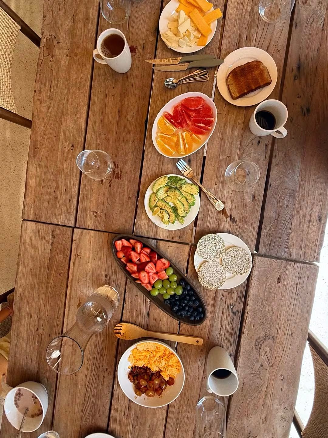 María Becerra muestra su entusiasmo por probar la gastronomía de los países que visita