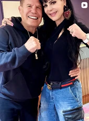 El chip de Naltrexona, utilizado para tratar adicciones, es defendido por Chávez y Guardia quienes aseguran no haber sufrido consecuencias adversas en sus propias experiencias (IG)