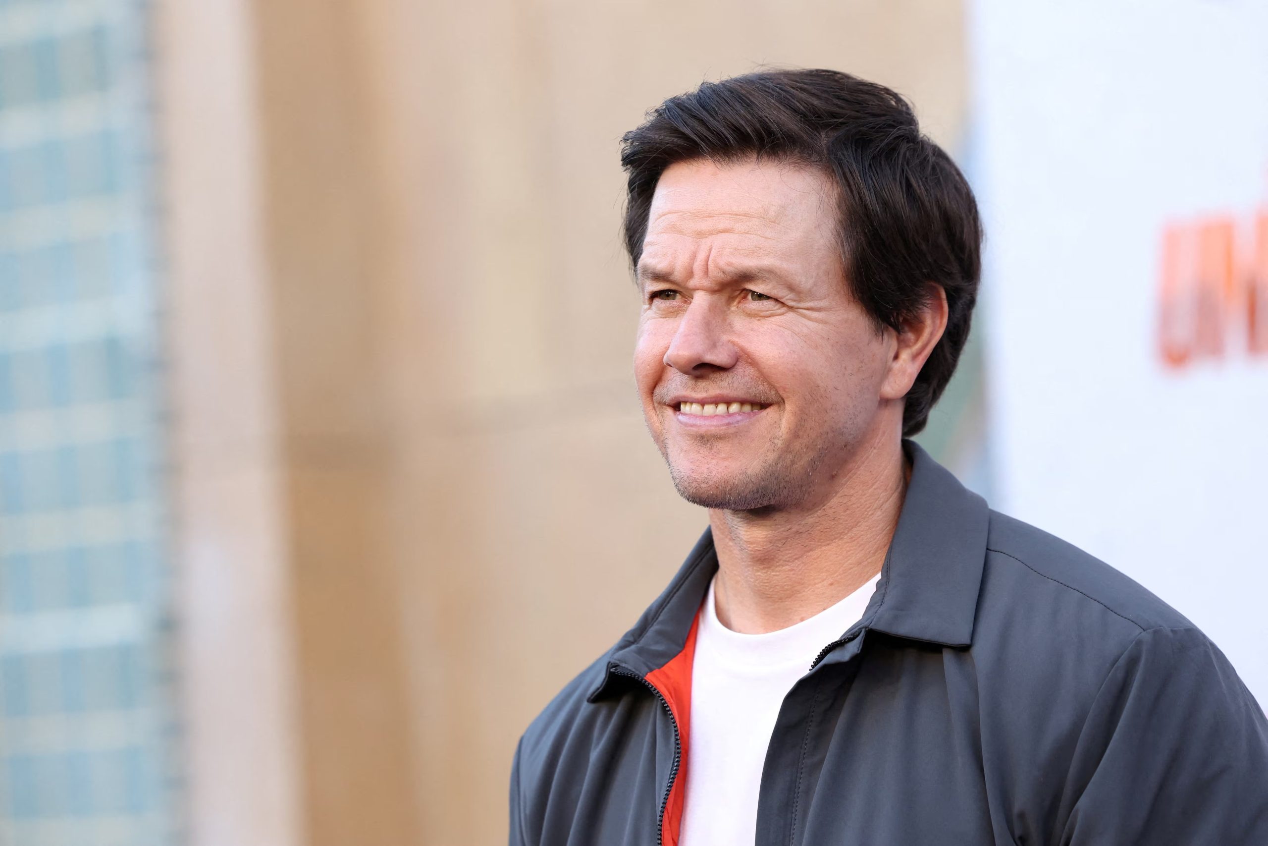 Wahlberg subrayó la relevancia de comenzar el día en oración, convencido de que es un antídoto frente a la incertidumbre y el estrés (REUTERS/Mario Anzuoni)