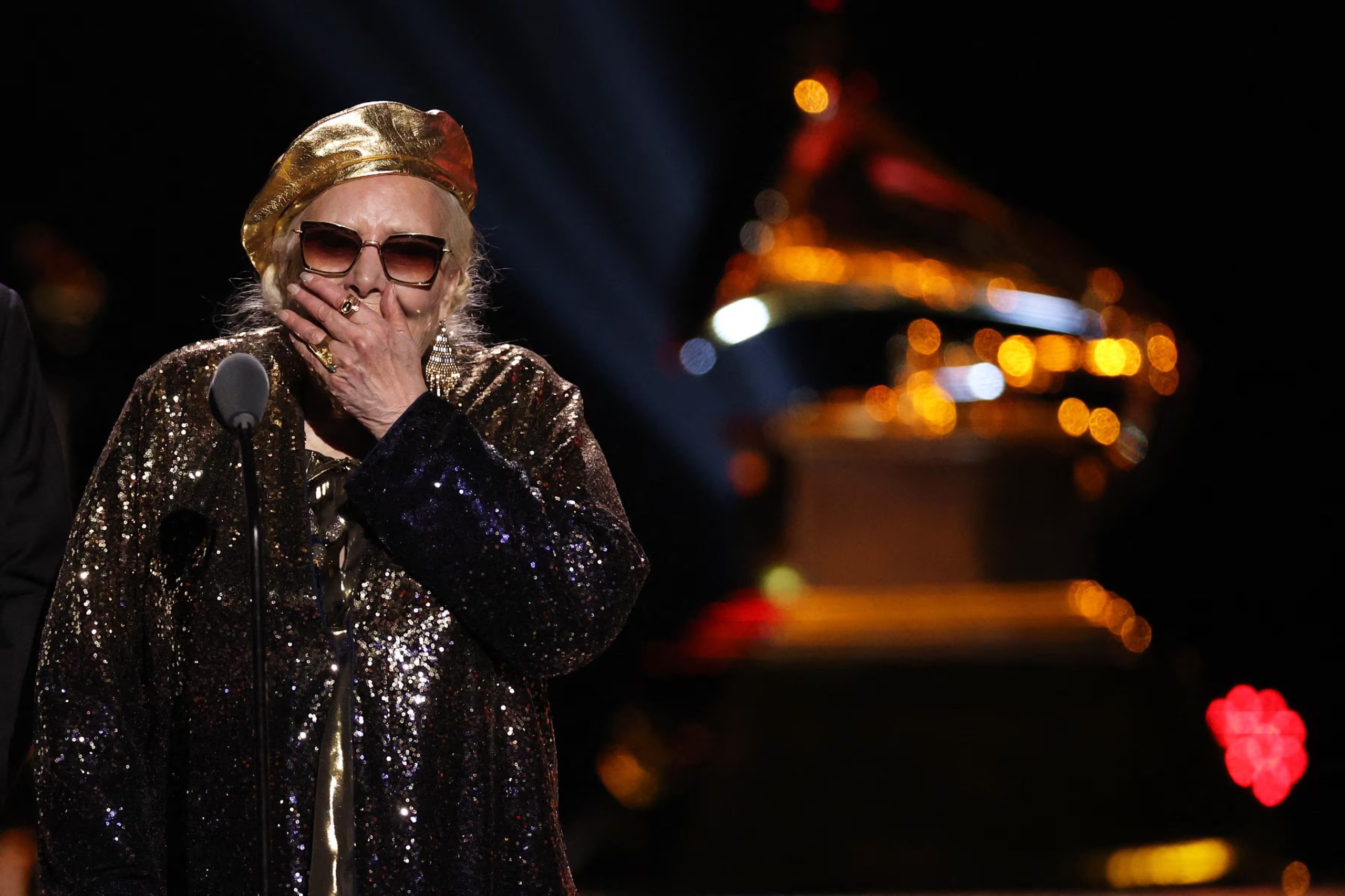 En los Grammy 2026, Mitchell recibió el premio a Mejor Álbum Histórico (REUTERS)