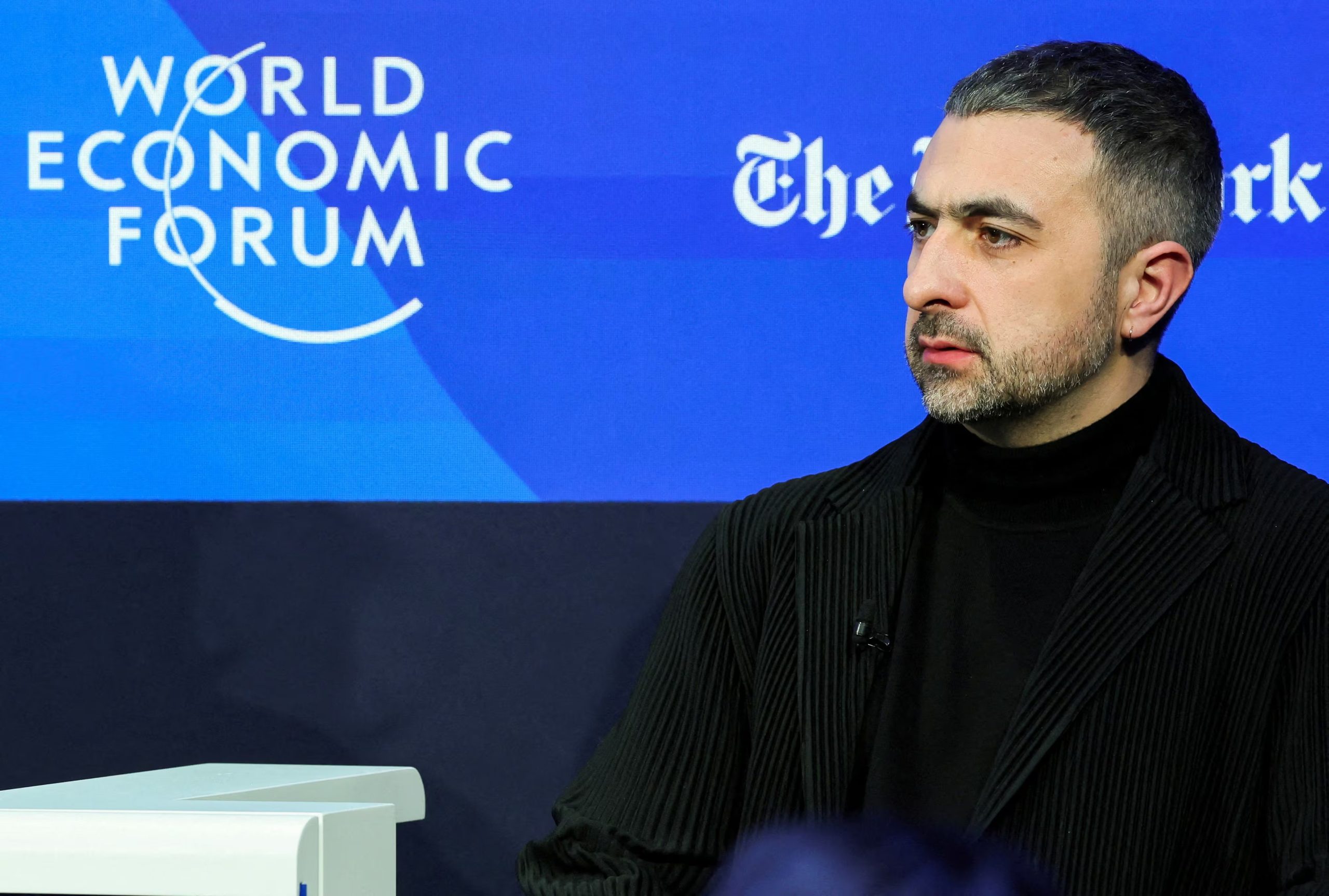 Mustafa Suleyman subraya que la ingeniería de software ya experimenta una sustitución masiva de programadores por algoritmos que escriben código. (REUTERS/Denis Balibouse/File Photo)