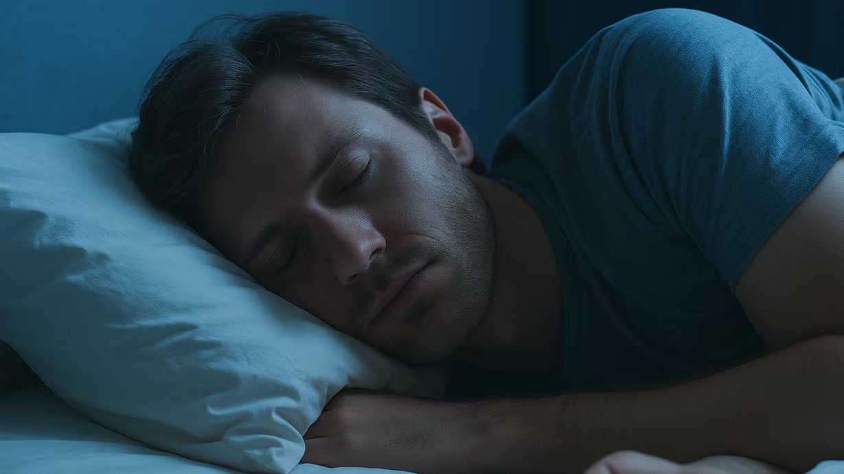 La mejora de la claridad mental pasa por dormir entre siete y nueve horas diarias, reducir pantallas y llevar una dieta equilibrada (Imagen Ilustrativa Infobae)