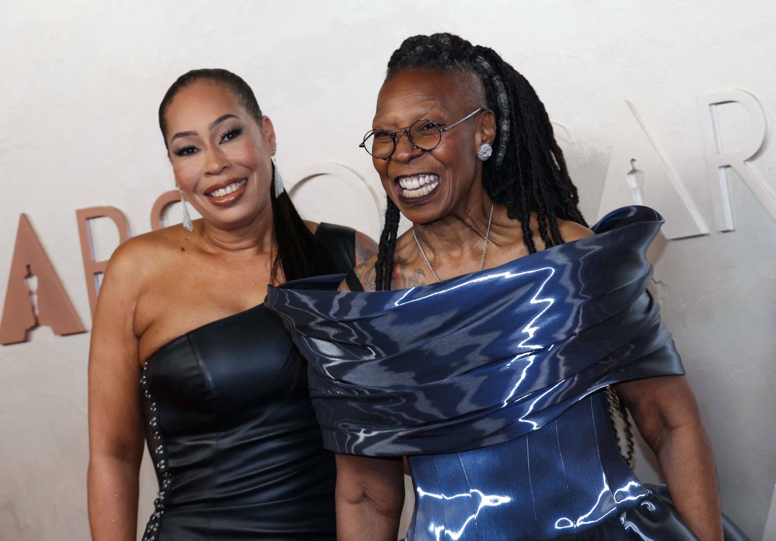 La relación con su hija, sus nietos y bisnietos ofrece a Whoopi Goldberg suficiente compañía y sentido de pertenencia (REUTERS/Aude Guerrucci)