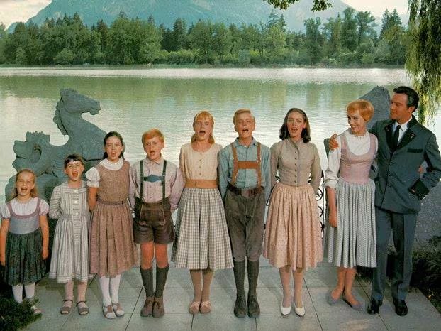 Los protagonistas de 'Sonrisas y Lágrimas'.