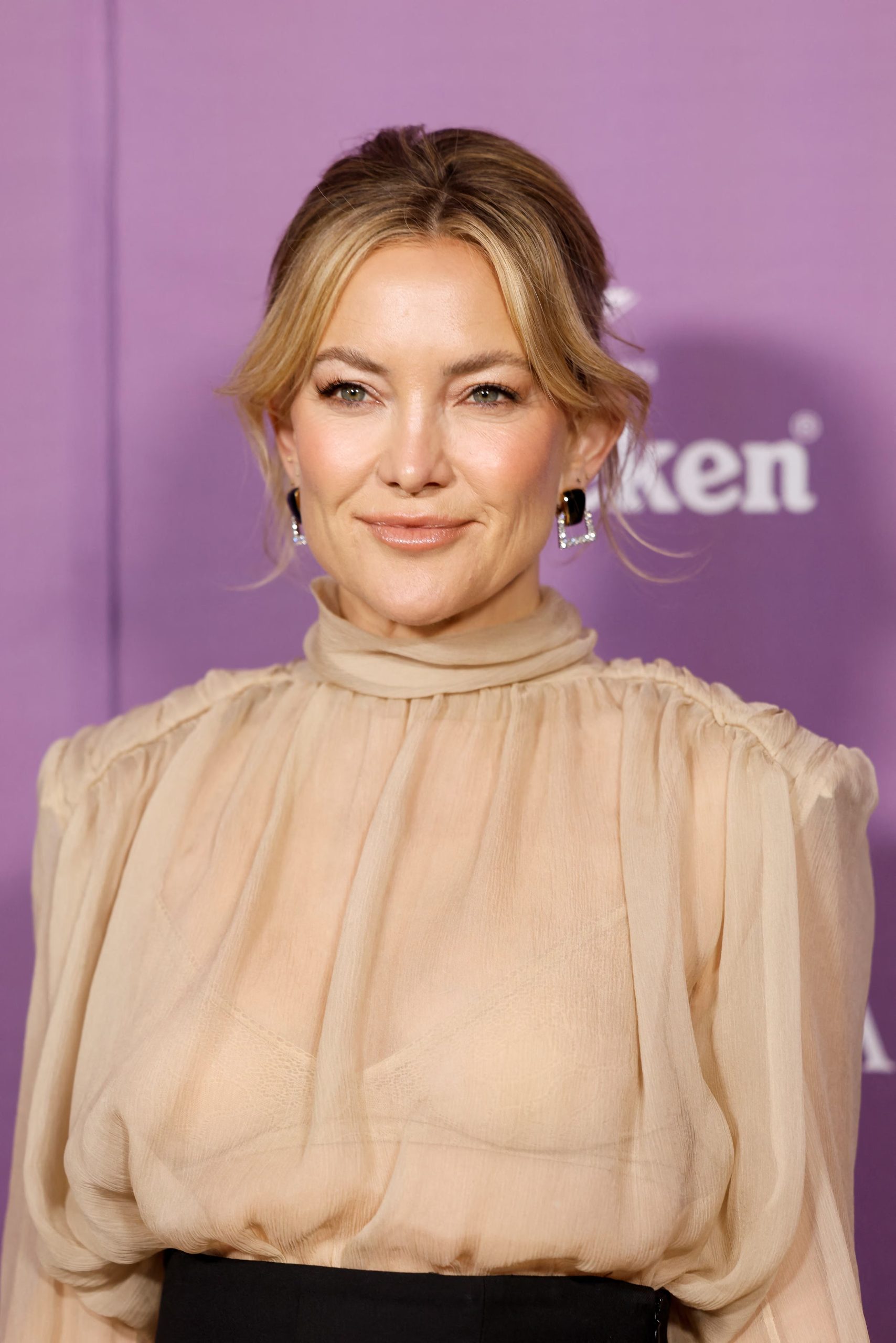 Hudson subrayó la importancia del apoyo entre colegas y el cuidado de la salud mental en la industria del cine (REUTERS/Caroline Brehman)