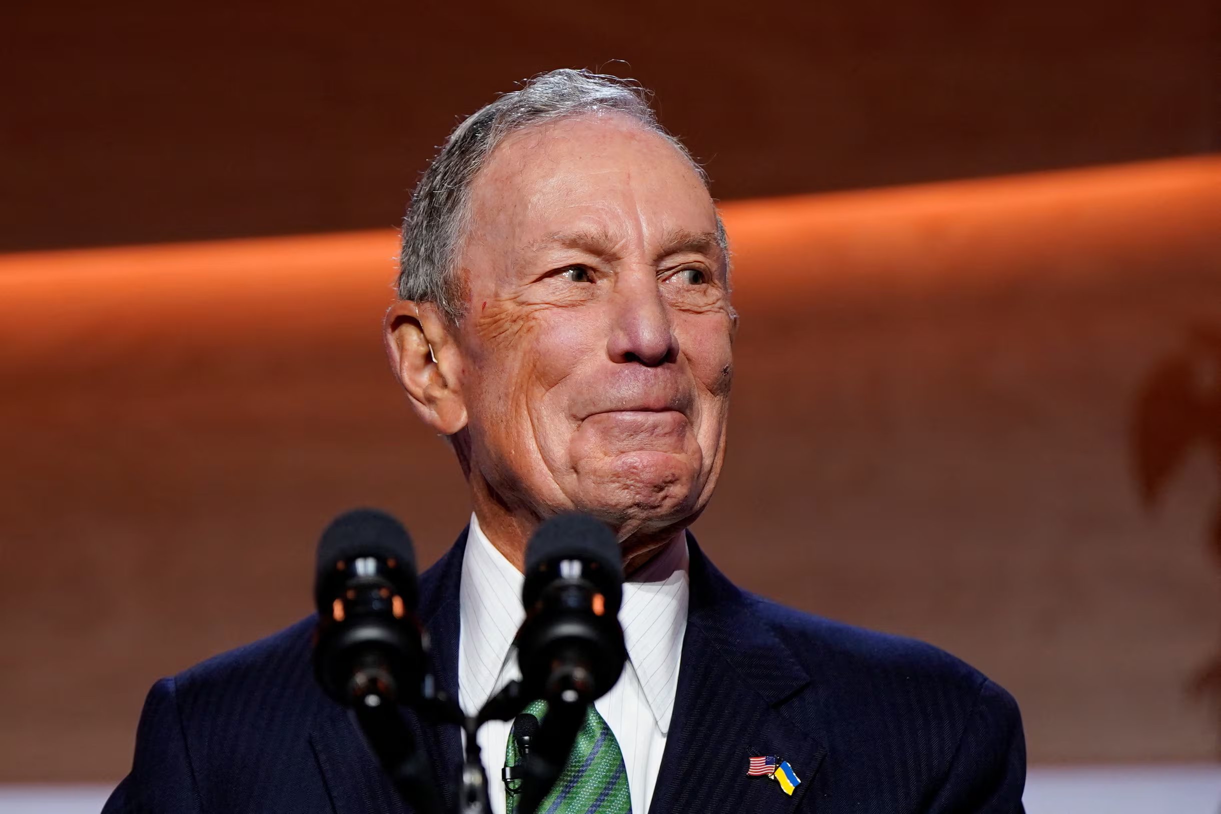 Michael Bloomberg destinó USD 25.400 millones a causas como cambio climático, salud y educación, incluyendo fondos a universidades afroamericanas (REUTERS)