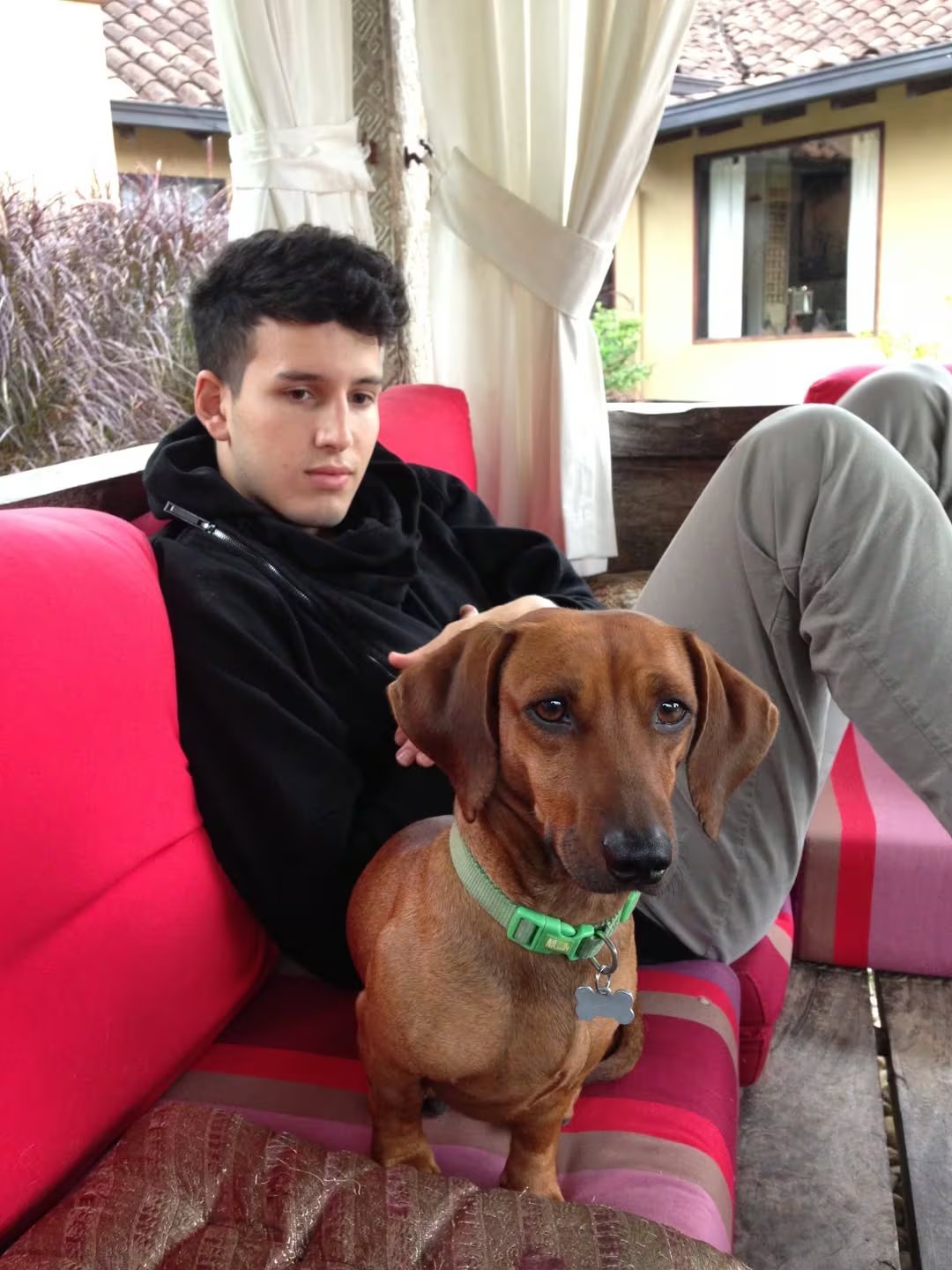 Sebastián Yatra compartió en Instagram su despedida a Rancherito, su perro rescatado, con el mensaje: “Fuiste mi amigo y lo serás para siempre