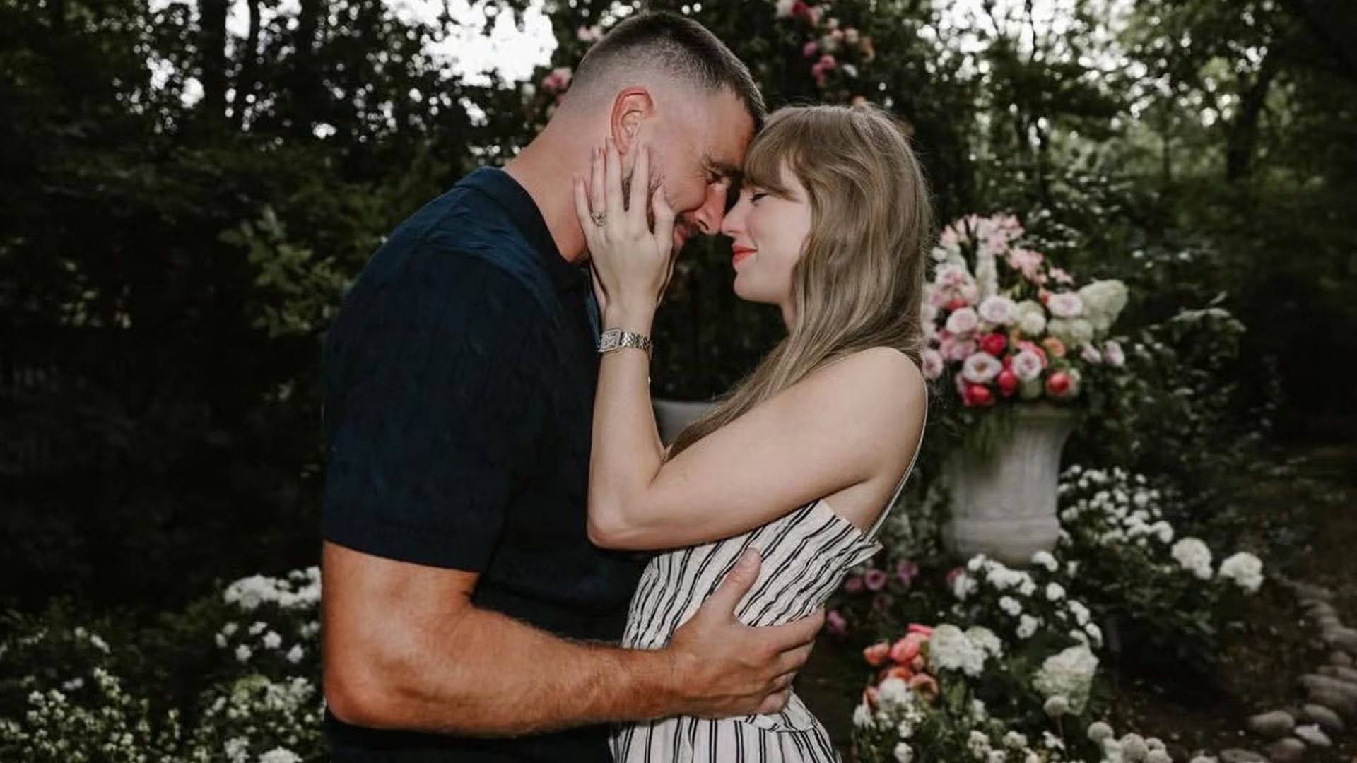 Taylor Swift priorizó el bienestar de Travis Kelce, ex jugador de los Kansas City Chiefs, antes de avanzar con los detalles de la boda (Instagram/@taylorswift)