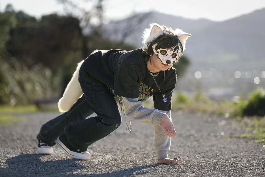 Trujillo indicó que un padre no debe juzgar a su hijo si adopta este tipo de comportamientos, puesto que esto empeoraría la situación - crédito EFE