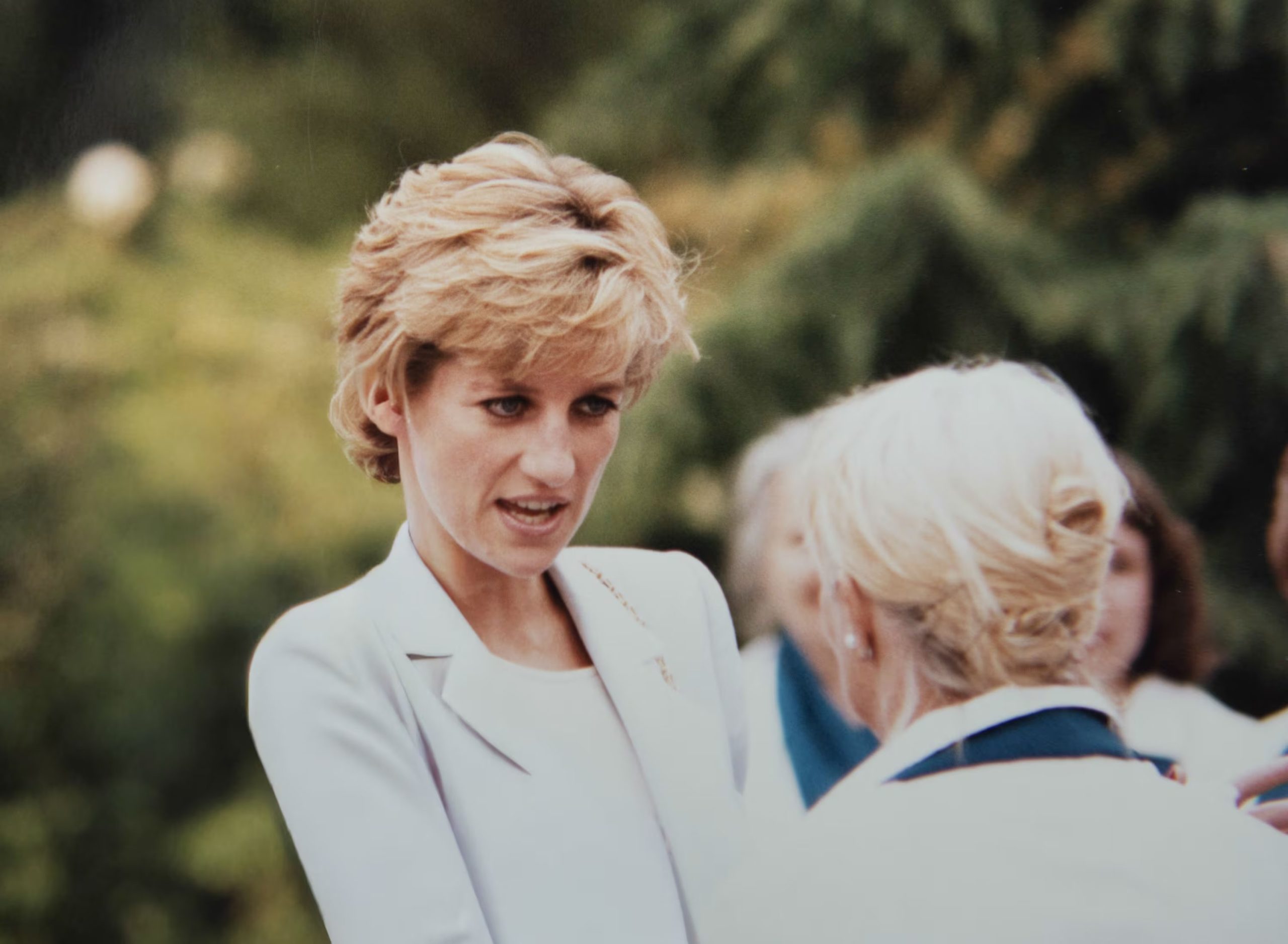 Devorik relata su amistad con la princesa Diana y asegura que la autenticidad fue clave para ingresar al círculo real