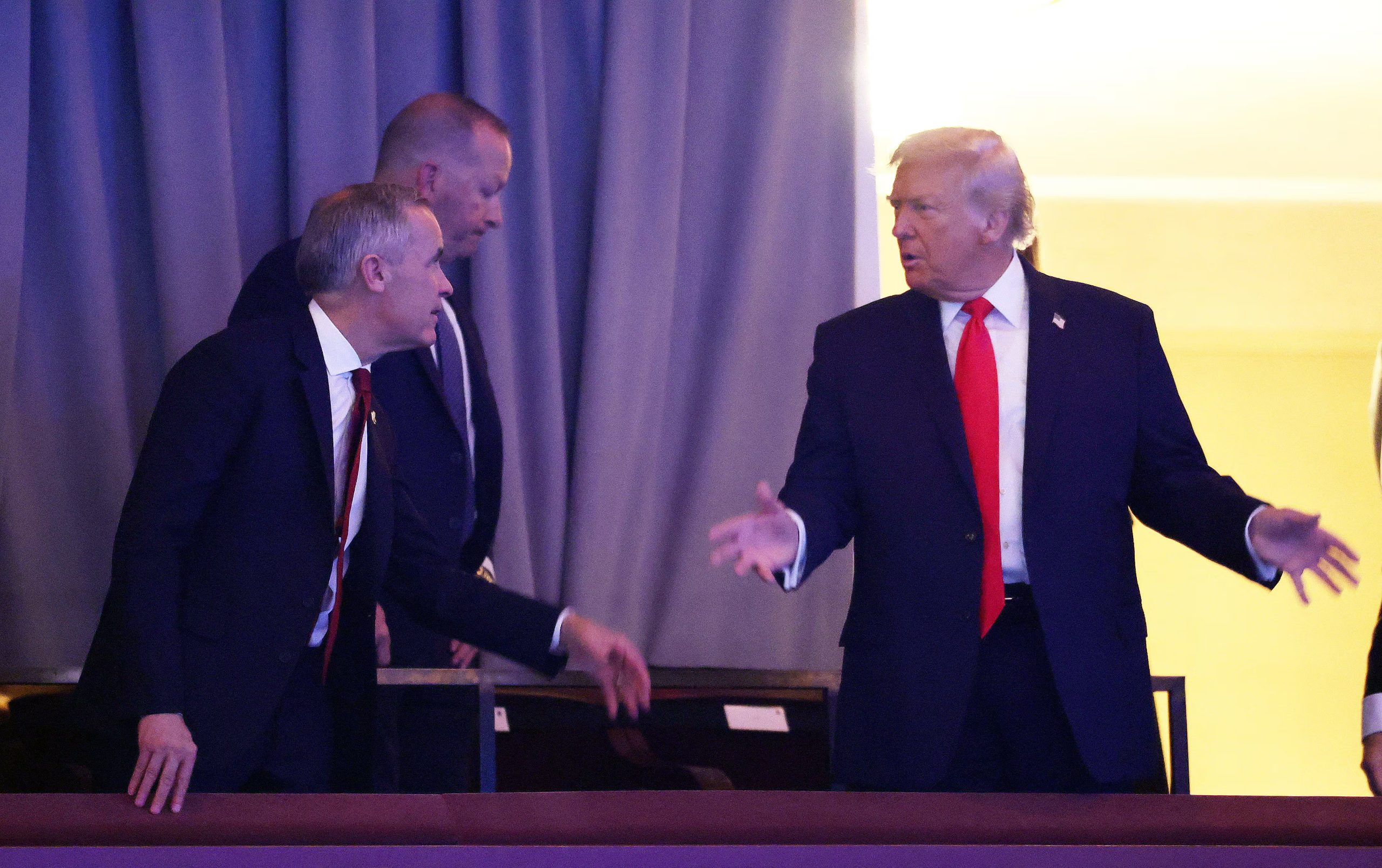 Las declaraciones de Trump se producen en un contexto de tensiones comerciales con Canadá, el segundo socio comercial de Estados Unidos y el país que compra más exportaciones estadounidenses (REUTERS)