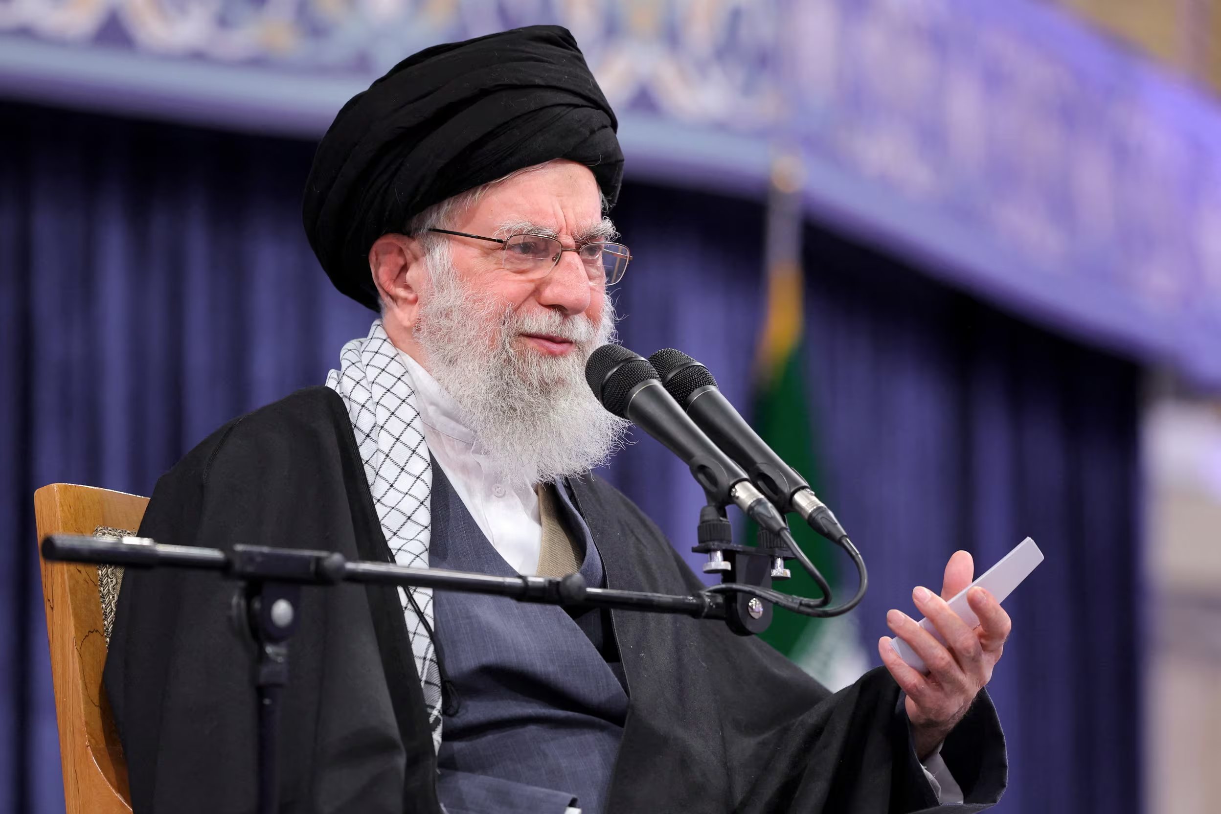 El líder supremo iraní, Ali Khamenei, amenazó a Estados Unidos ante el reciente despliegue de buques navales estadounidenses en el Golfo Pérsico (REUTERS)