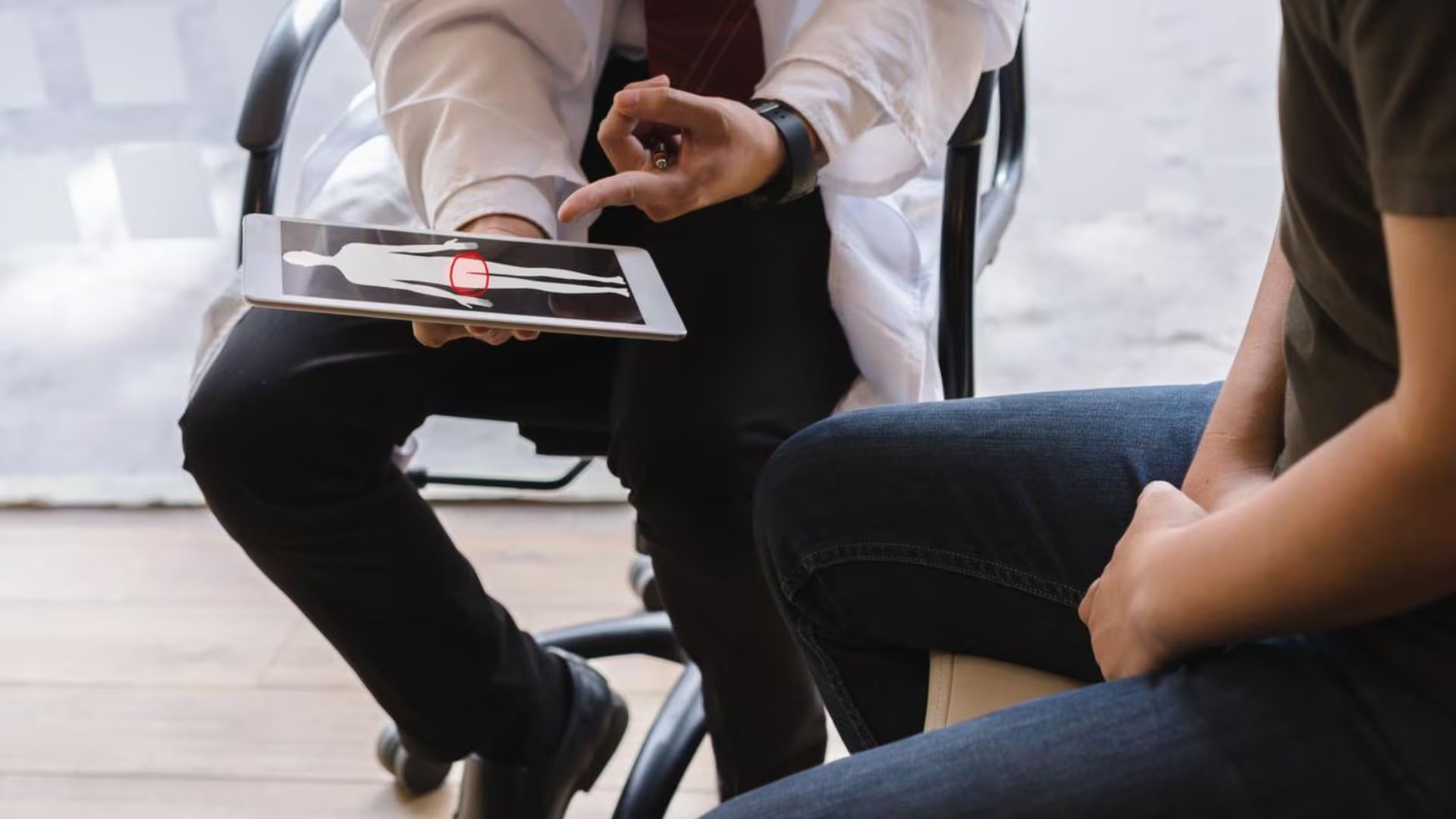 El test de antígeno prostático específico (PSA) es clave para la detección precoz, aunque sus resultados no siempre indican un cáncer agresivo (Crédito: Freepik)