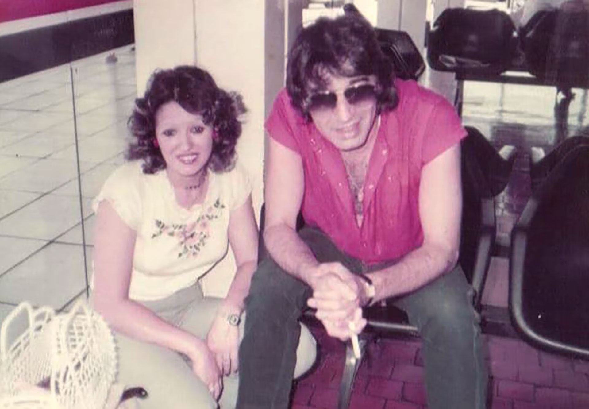 Graciela Loviza y Sandro: en las décadas de 1970 y 1980, las fans demostraron una lealtad inquebrantable a través de clubes de fans y encuentros presenciales.