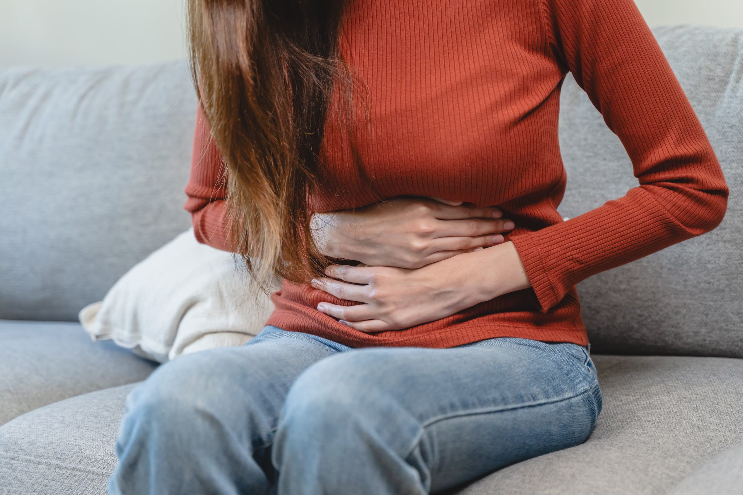 Durantelos primeros días sufrió hinchazón, náuseas y dificultad para dormir. (AdobeStock)