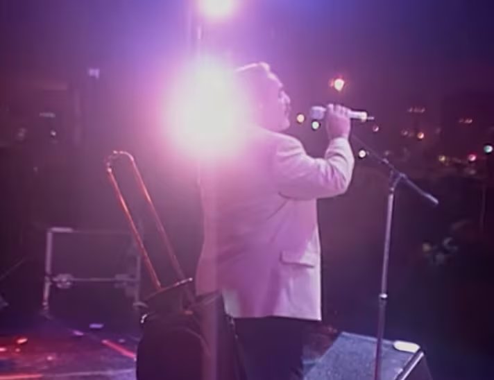 2022. La leyenda de la salsa ofreció un show gratuito en el Zócalo de CDMX junto a Celso Piña y Eddie Santiago. (Captura Canal 22)