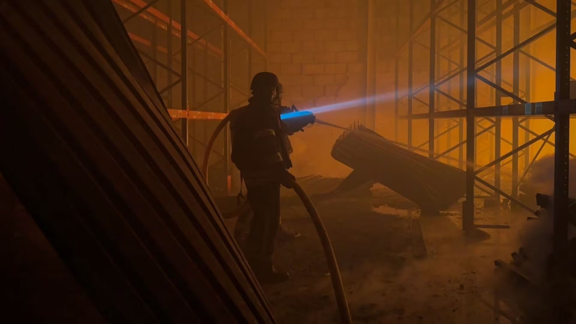 Rusia lanzó un ataque masivo contra la red eléctrica en Ucrania (Servicio Estatal de Emergencias de Ucrania)