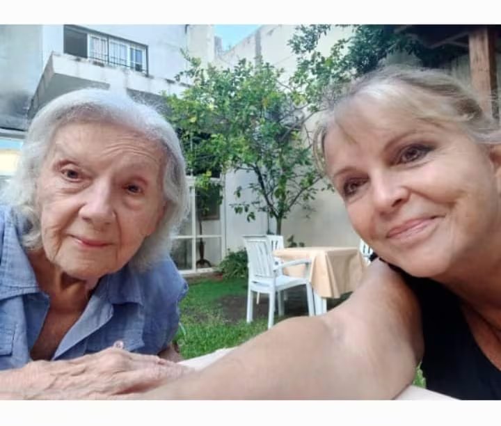 Ana Von Rebeur y su madre Nieves