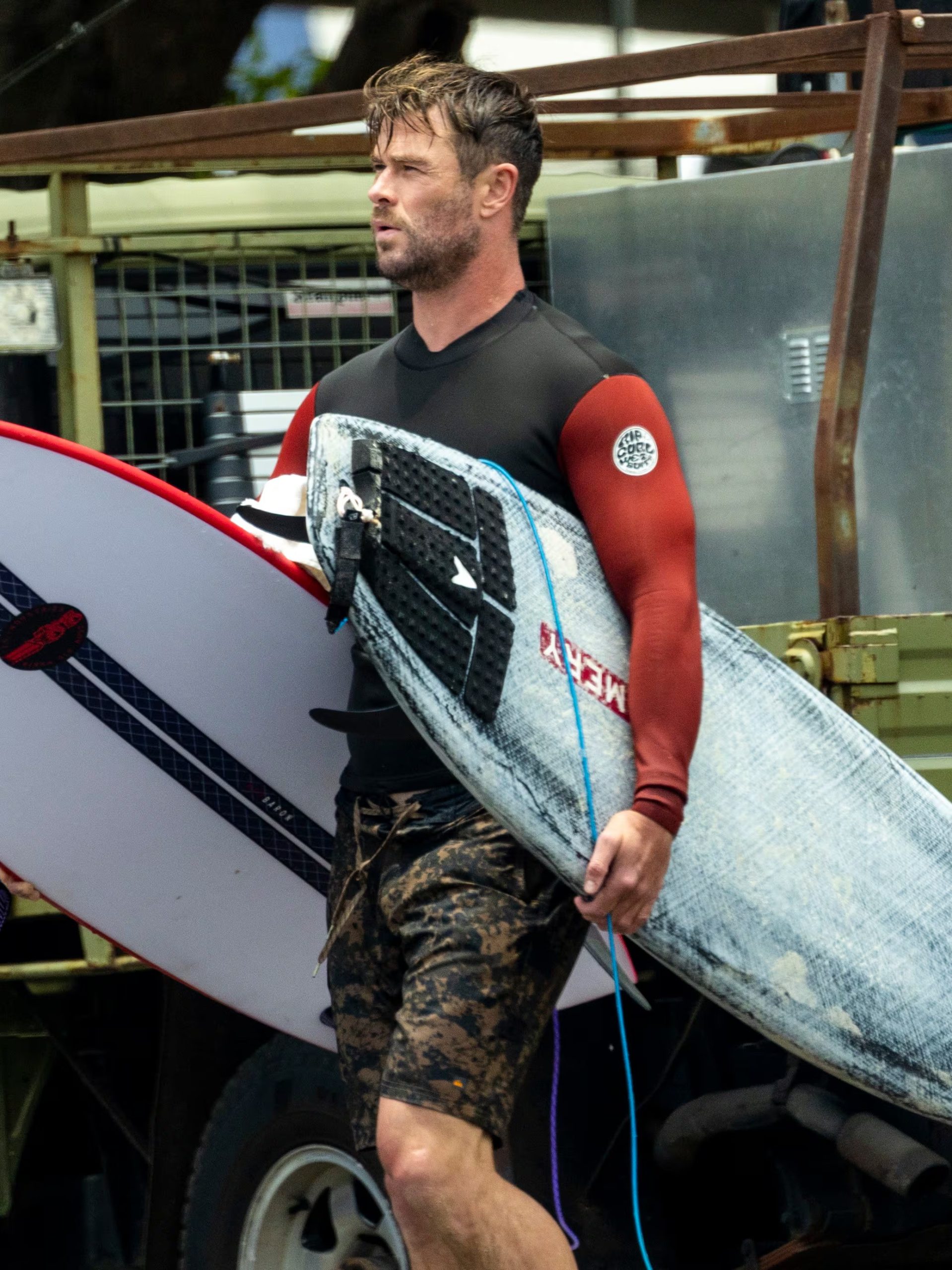 Las regiones denominadas zonas azules inspiraron a Hemsworth a fortalecer los lazos familiares y comunitarios como factores clave de longevidad (Media Mode/The Grosby Group)