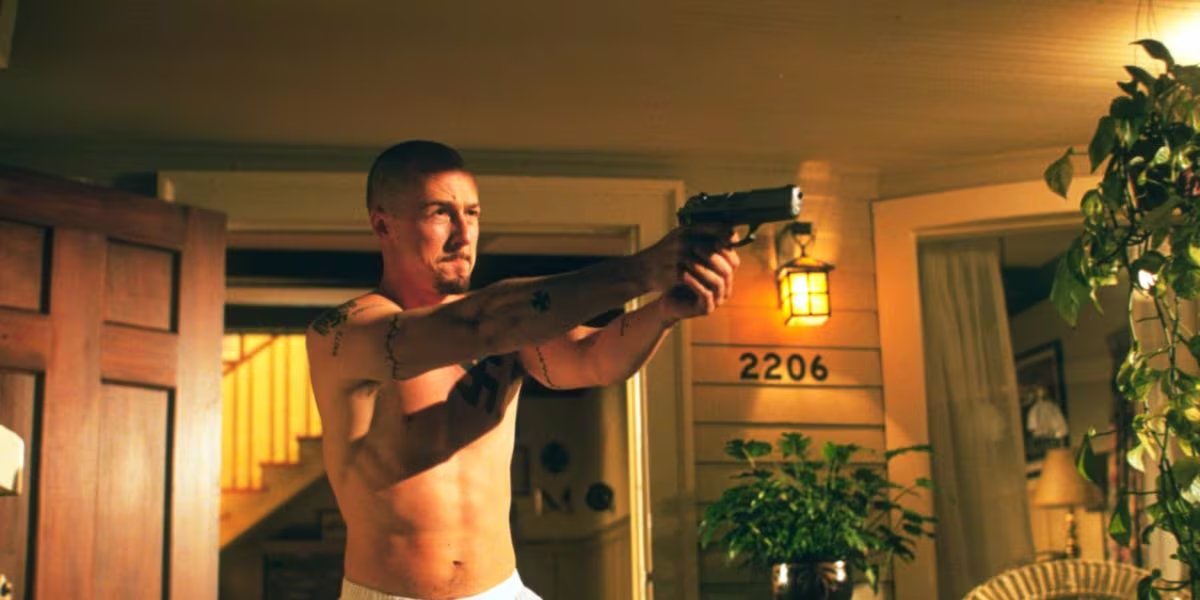 La drástica reacción pública de Tony Kaye impactó negativamente su reputación y limitó sus oportunidades en la industria de Hollywood (IMDb)