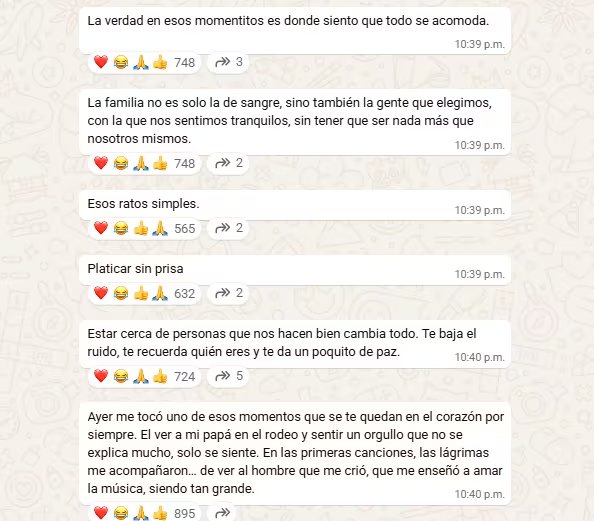 En medio de la ausencia de Christian Nodal, la joven artista se volcó a sus seguidores con mensajes sobre la unión familiar y la gratitud por las personas que la rodean. (Captura de pantalla Whatsapp Ángela Aguilar)