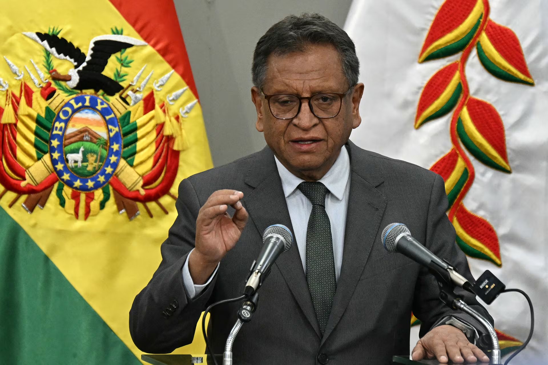 Marco Antonio Oviedo, ministro de Gobierno, en conferencia de prensa. 13 de marzo de 2026 (AIZAR RALDES/AFP)