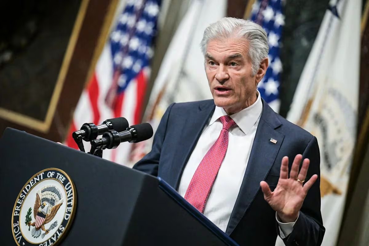 Diversos países europeos, como Reino Unido, Finlandia y Suecia, han restringido los tratamientos médicos para menores trans a raíz de revisiones independientes de la evidencia científica (Yahoo News)