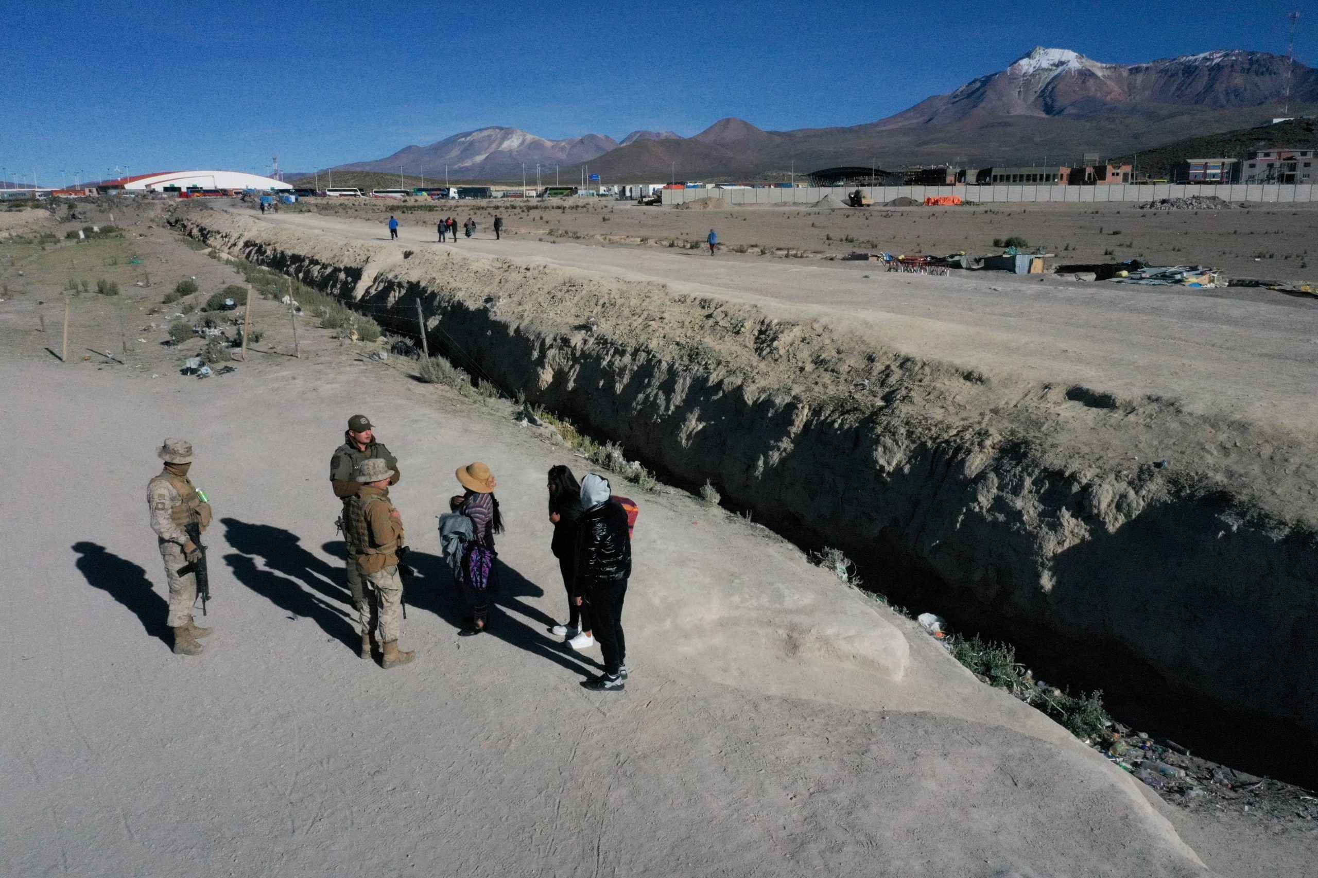 Imagen de archivo de un paso fronterizo en la localidad de Colchane, Chile. (AP Foto/Ignacio Muñoz)