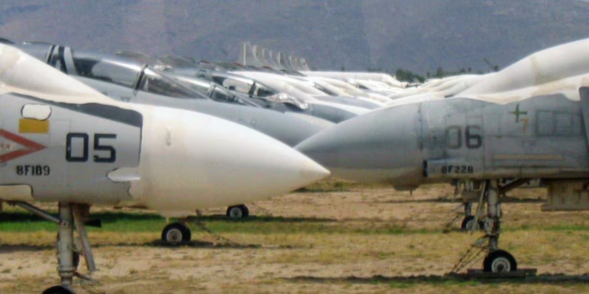 En el sitio se almacenan unos 7.000 motores y 400.000 piezas reutilizables, esenciales para el mantenimiento de flotas militares y civiles (Imagen Ilustrativa Infobae)