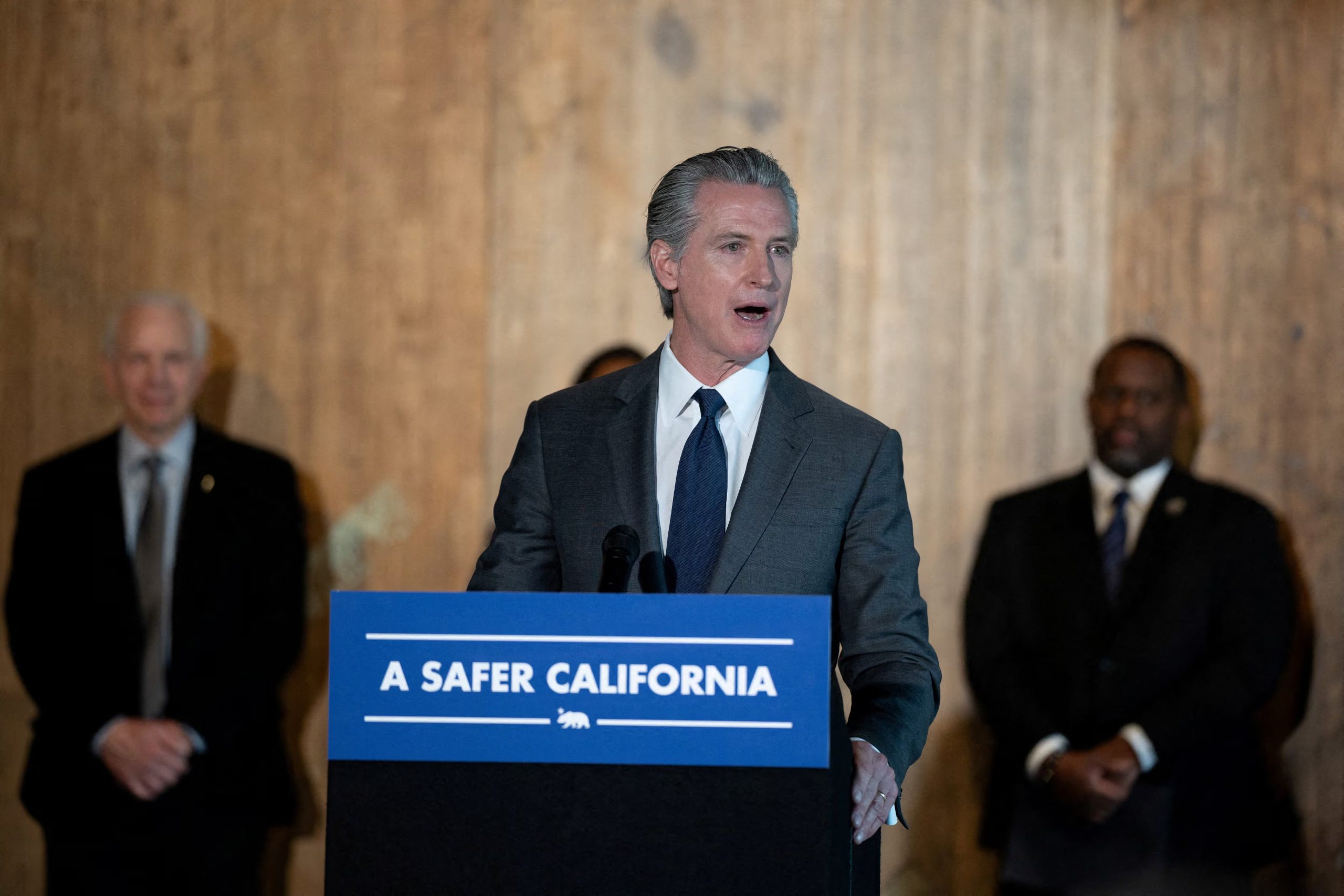 La iniciativa bipartidista cuenta con el apoyo del gobernador Gavin Newsom y de destacadas figuras políticas, destacando el consenso frente al riesgo digital (REUTERS/Carlos Barria)