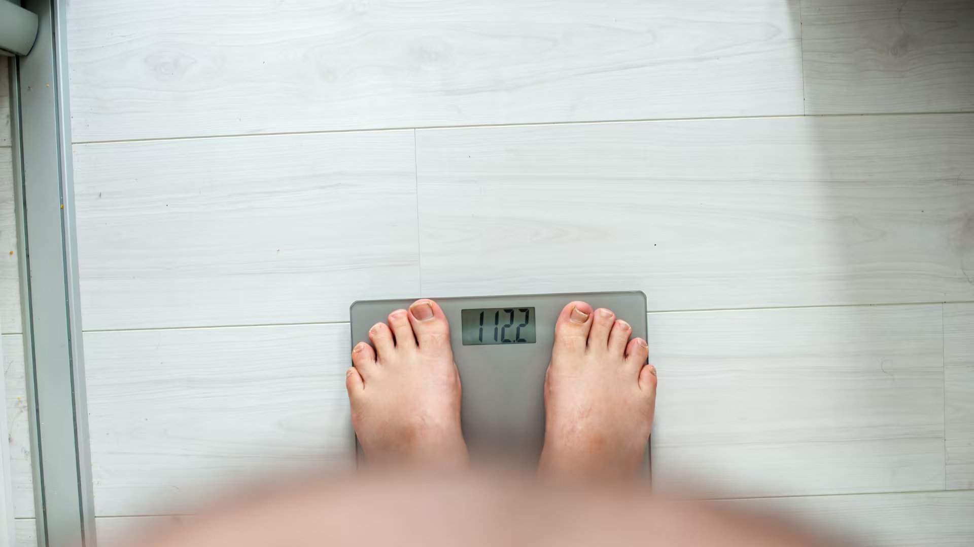 La OMS publica una guía para tratar la obesidad (Canva)