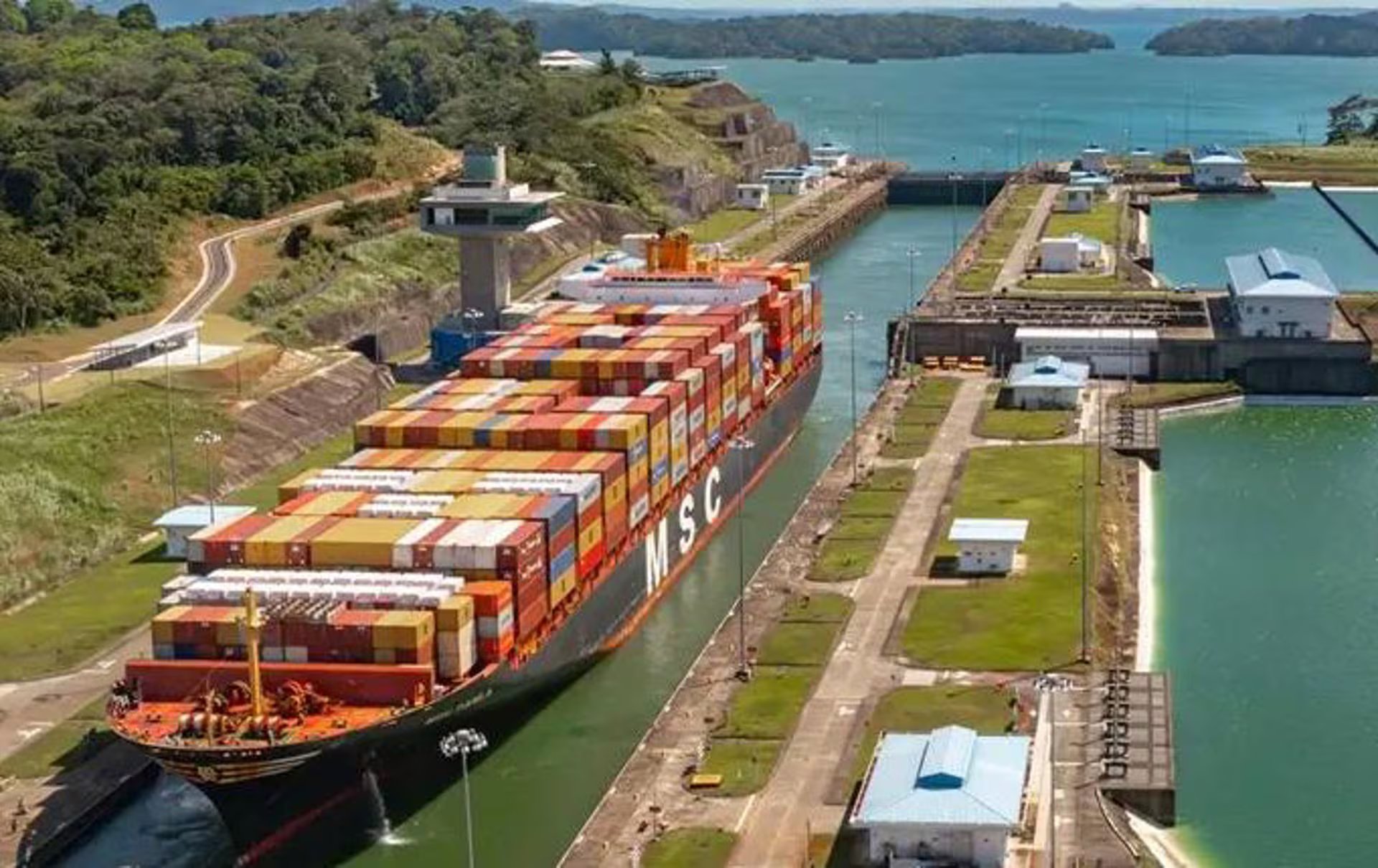 La seguridad, eficiencia y precios actuales del combustible han convertido al Canal de Panamá en la vía preferida para el transporte marítimo internacional. (Europa Press)

