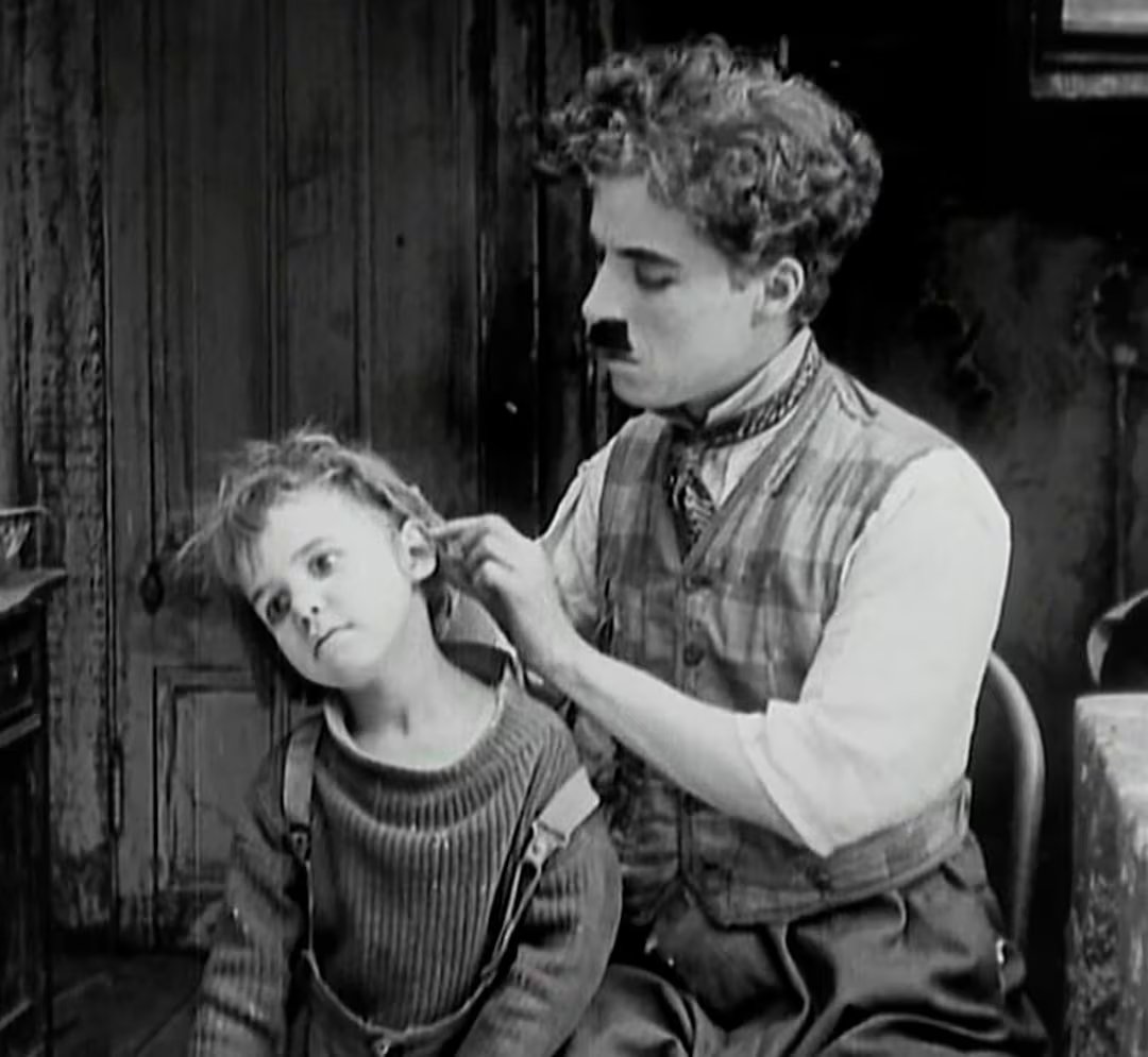 Jackie Coogan fue millonario pero su dinero fue mal manejado por su madre