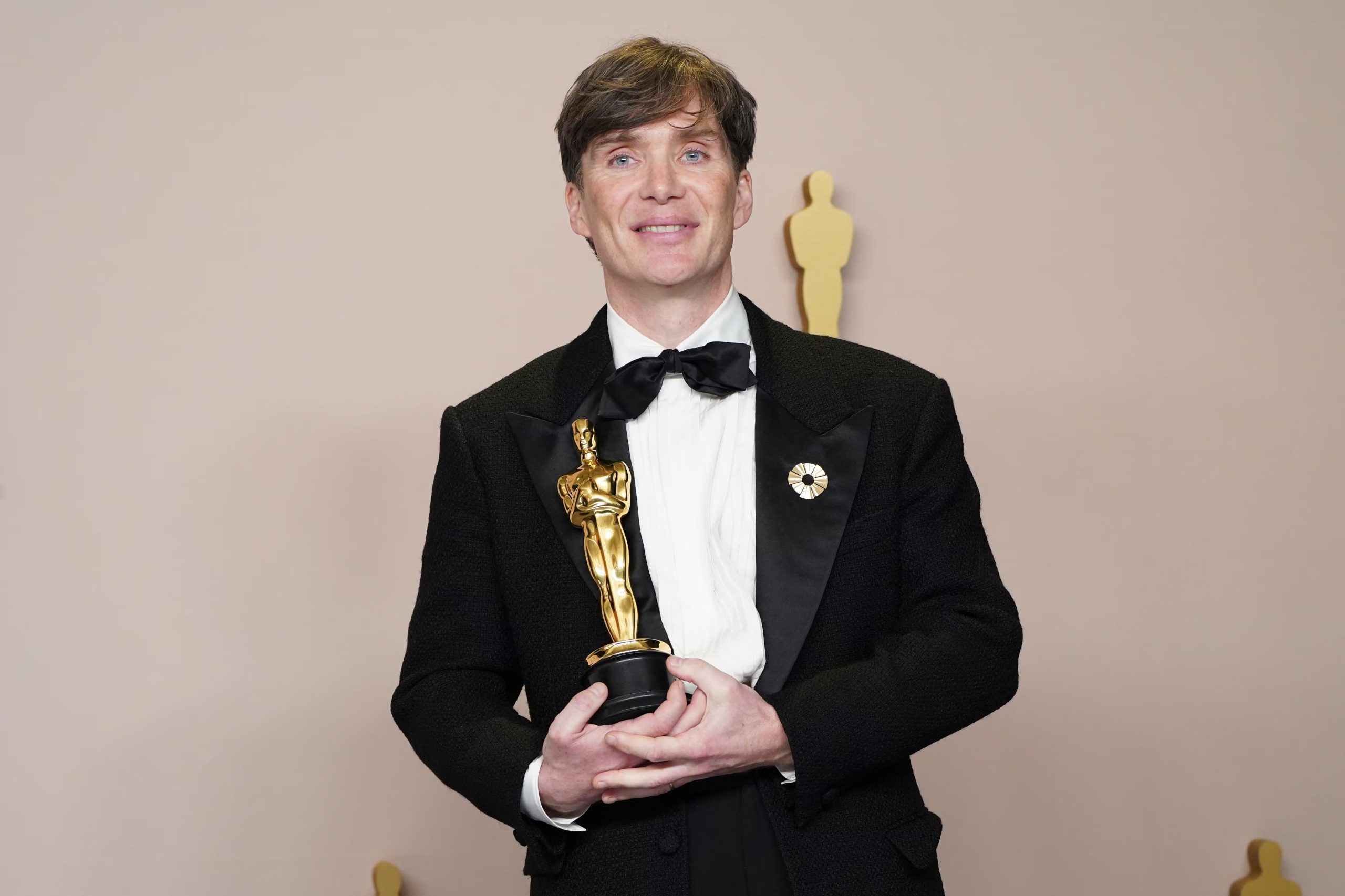 Cillian Murphy posa ganó el premio Oscar a mejor actor por 