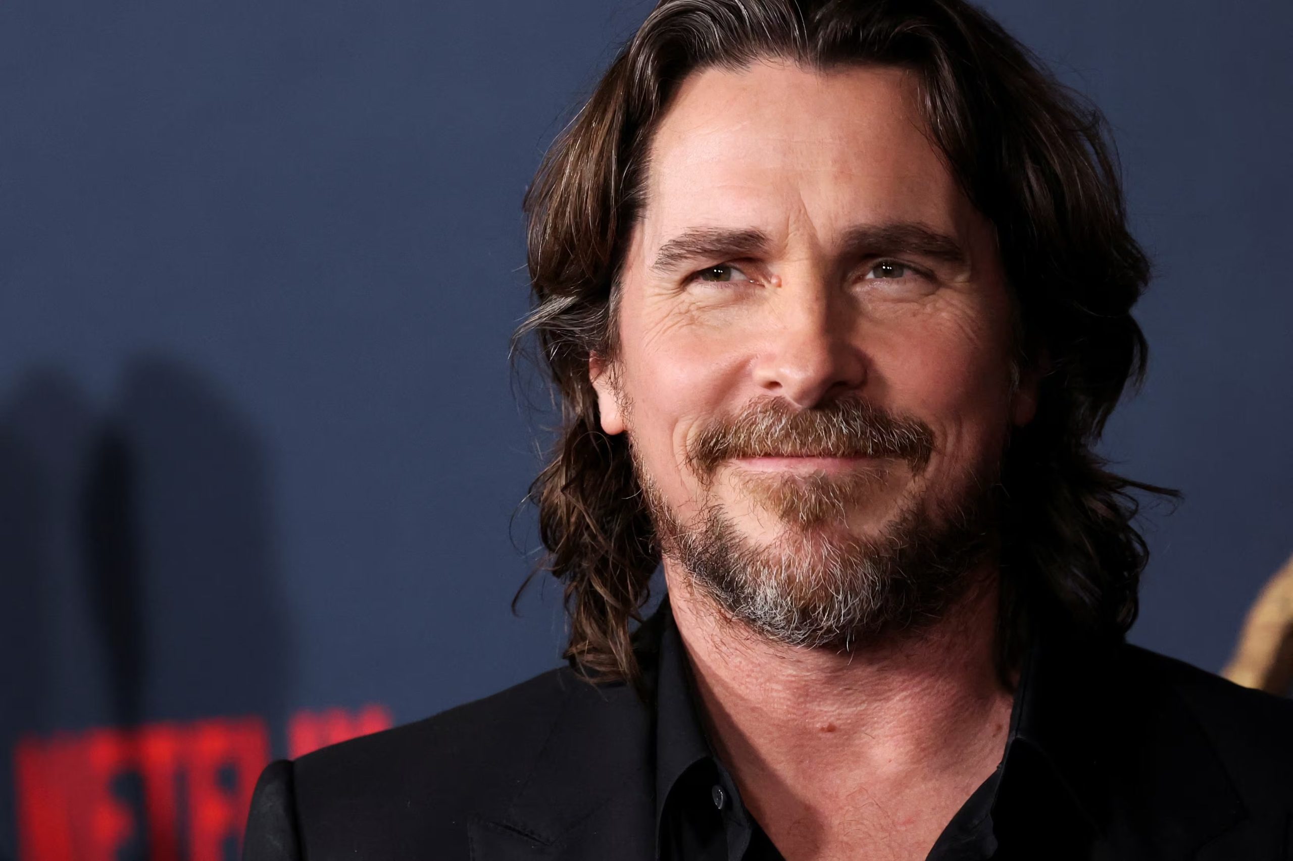 Para Christian Bale, ver películas de forma ocasional favorece una apreciación más profunda y consciente de su trabajo actoral
(REUTERS/Mario Anzuoni)