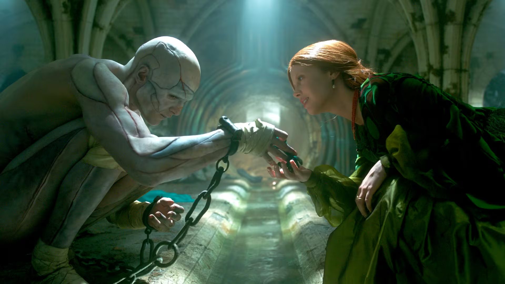 Guillermo del Toro reinterpreta el clásico de Mary Shelley en una historia que explora el vínculo entre creador y criatura