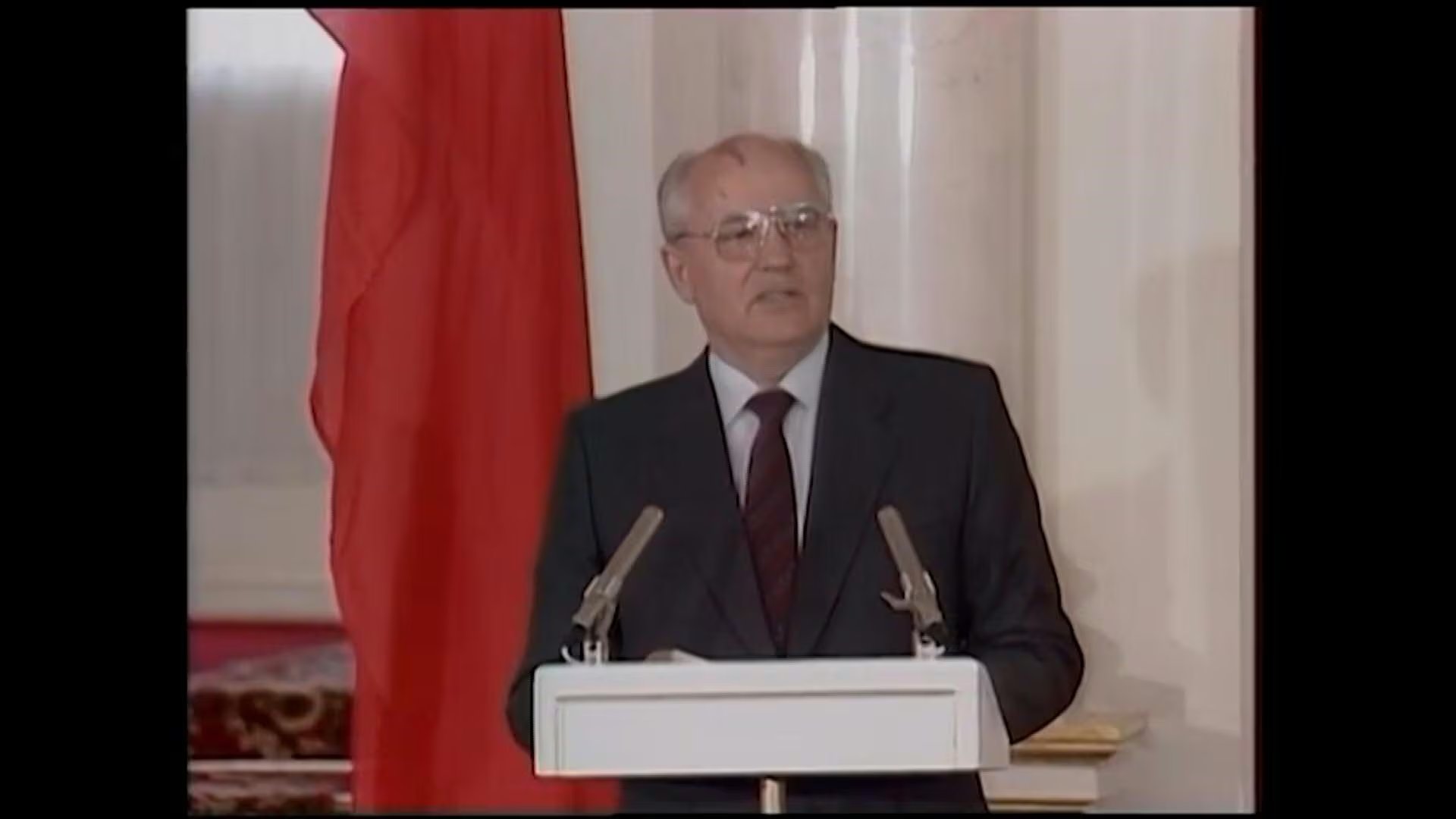 Mijaíl Gorbachov fue quien encabezó la apertura política y económica de la Unión Soviética, a través de la llamada