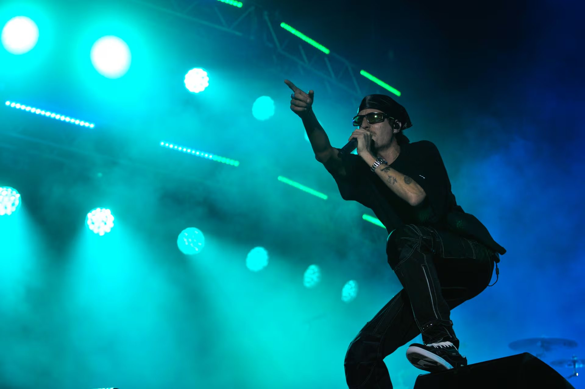 Total black y bandana: el look de Danny Ocean en Lollapalooza Argentina (Gustavo Gavotti)