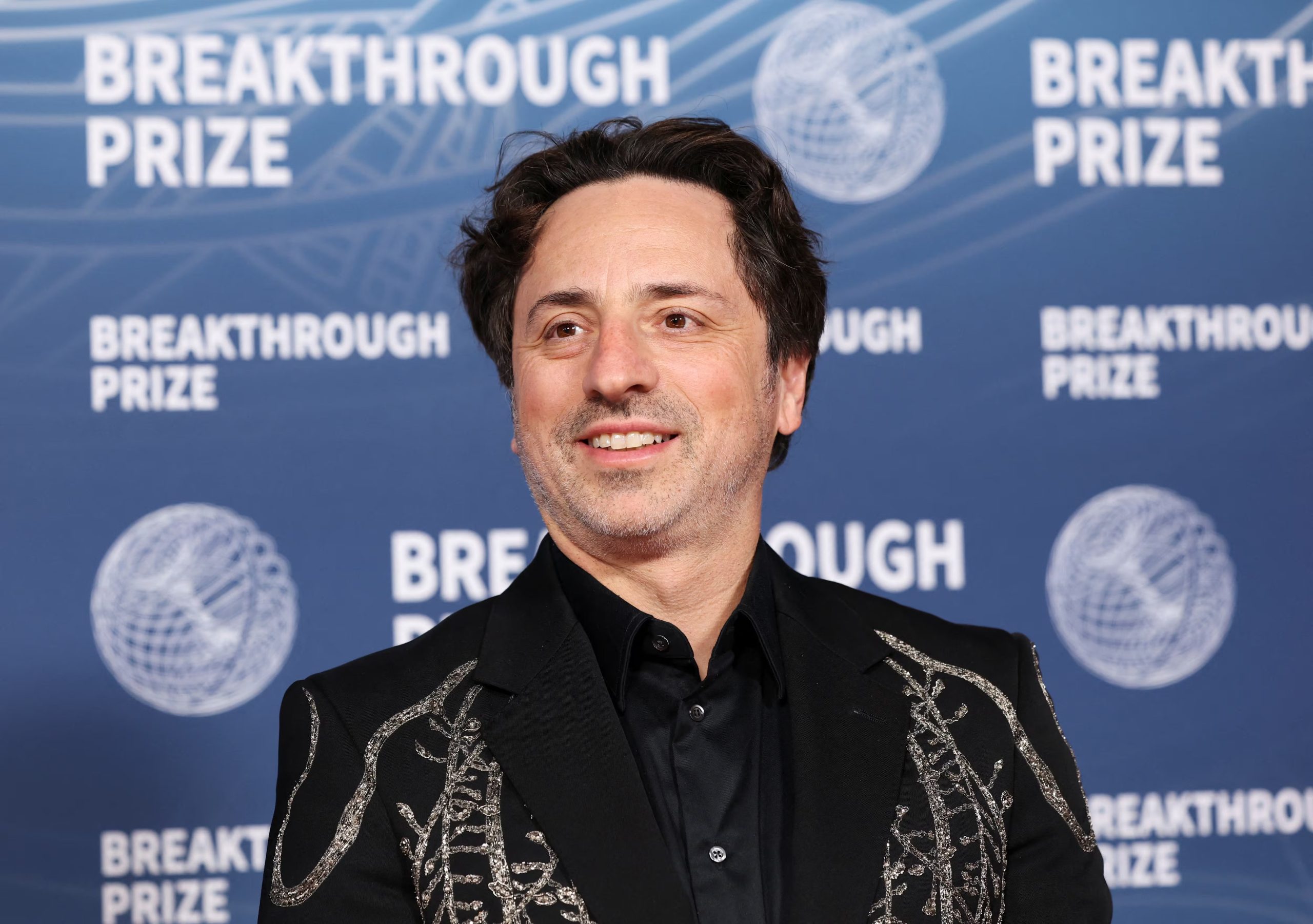 Sergey Brin regresa al centro de la innovación tecnológica como miembro activo del consejo y promotor de la IA avanzada de Google. (REUTERS/Mario Anzuoni)