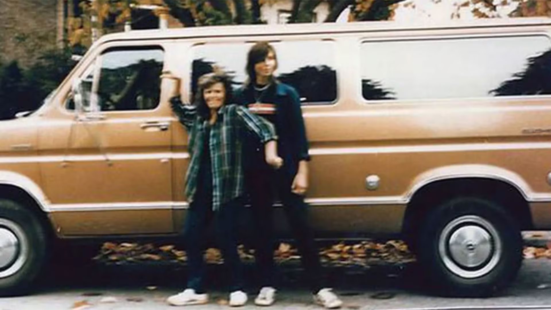 Los cuerpos de Jay Cook y Tanya Van Cuylenborg aparecieron a más de 100 kilómetros uno del otro