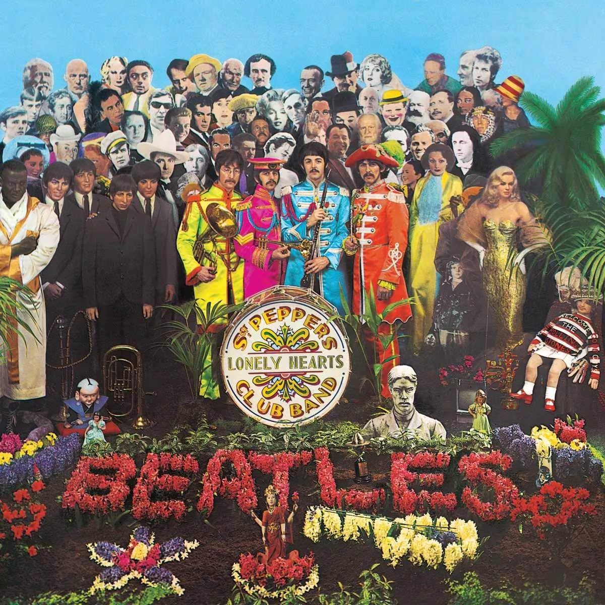 La portada del disco Sgt. Pepper’s Lonely Hearts Club Band inmortalizó a The Beatles con sus trajes coloridos y bigotes, creando un símbolo visual de la psicodelia (Foto: Amazon)