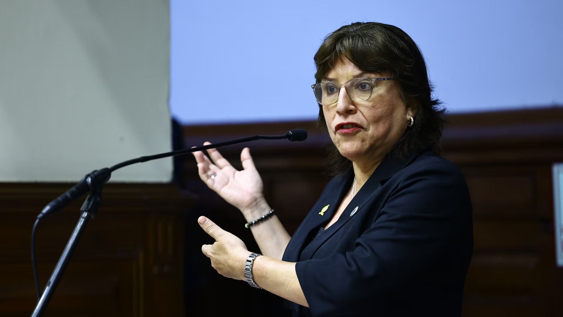 Delia Espinoza se presentó ante el Pleno del Congreso. Foto: Congreso de la República